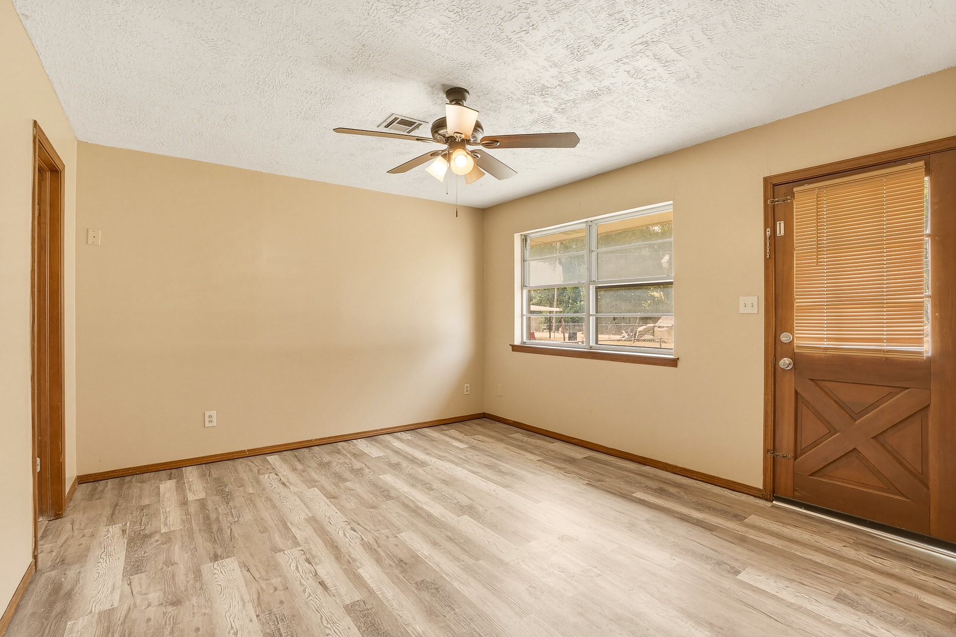 415 W 14th Ada OK 74820