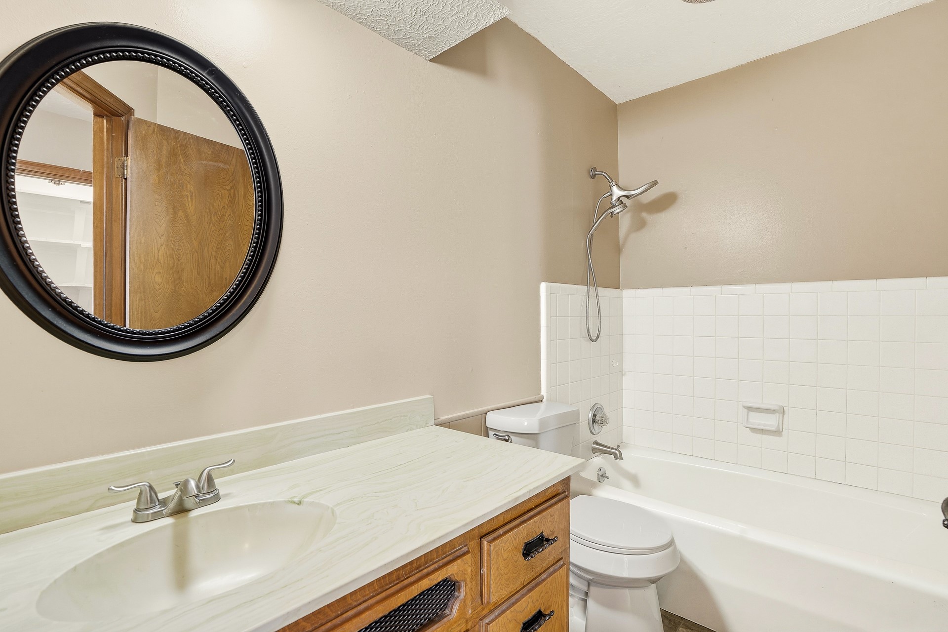 415 W 14th Ada OK 74820