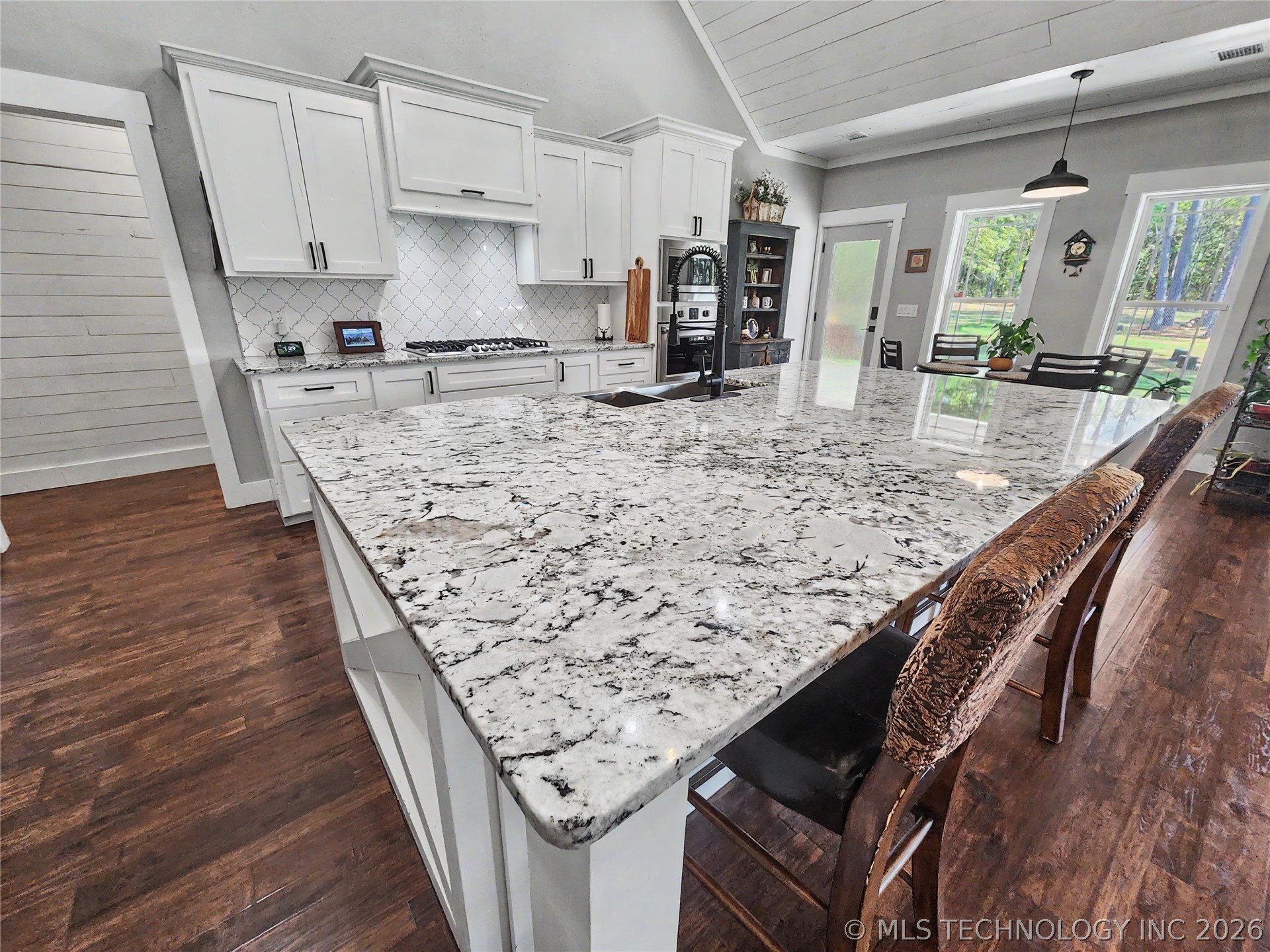 17413 E 626 Road Tahlequah OK 74464
