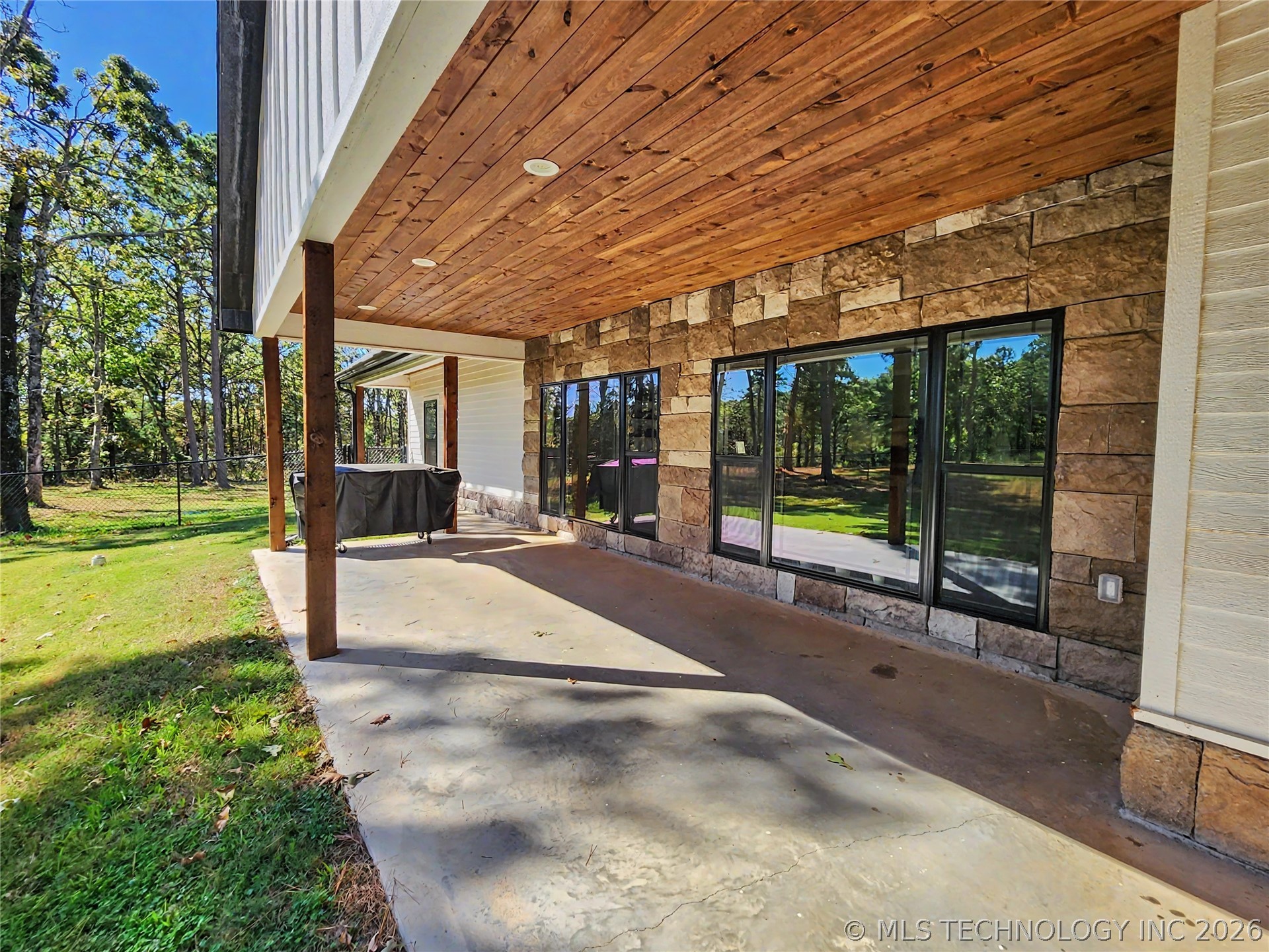 17413 E 626 Road Tahlequah OK 74464