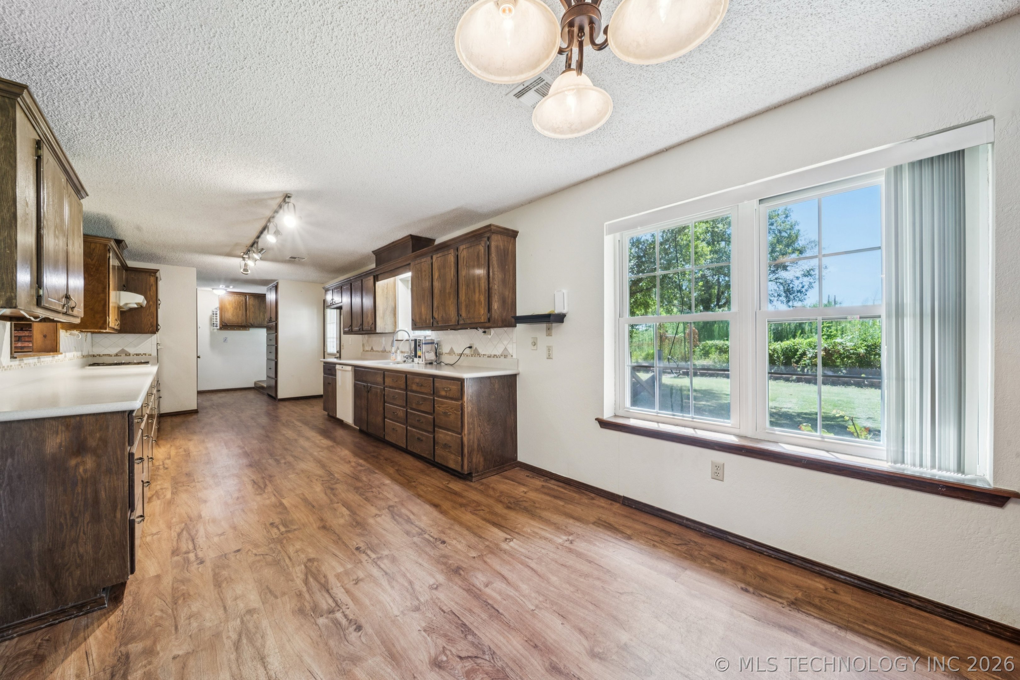 100 S 5th Street Morris OK 74445