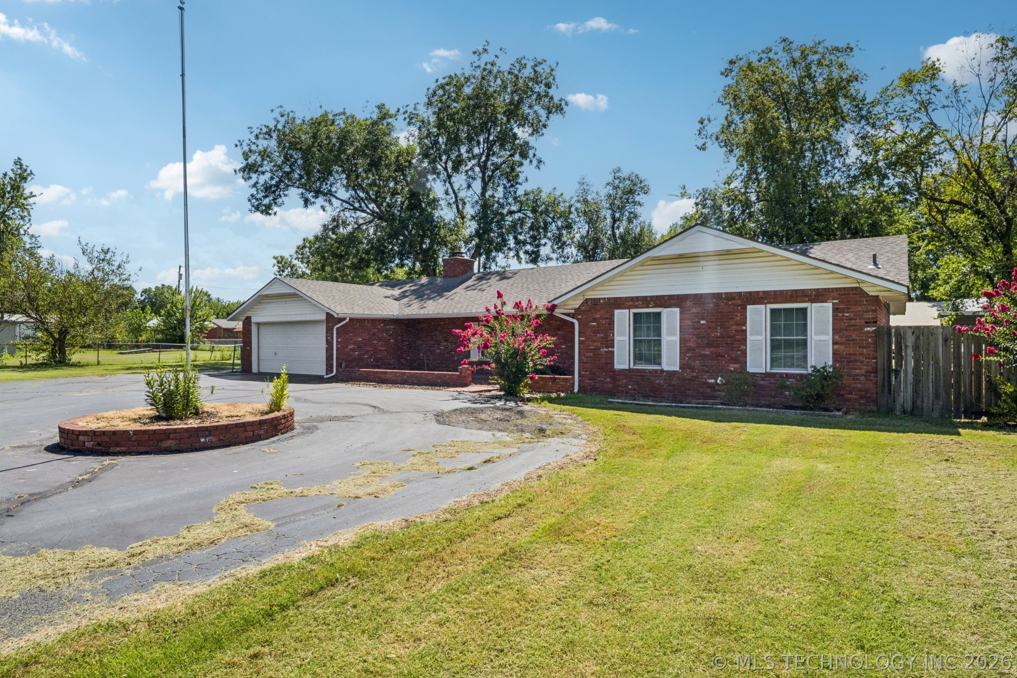 100 S 5th Street Morris OK 74445