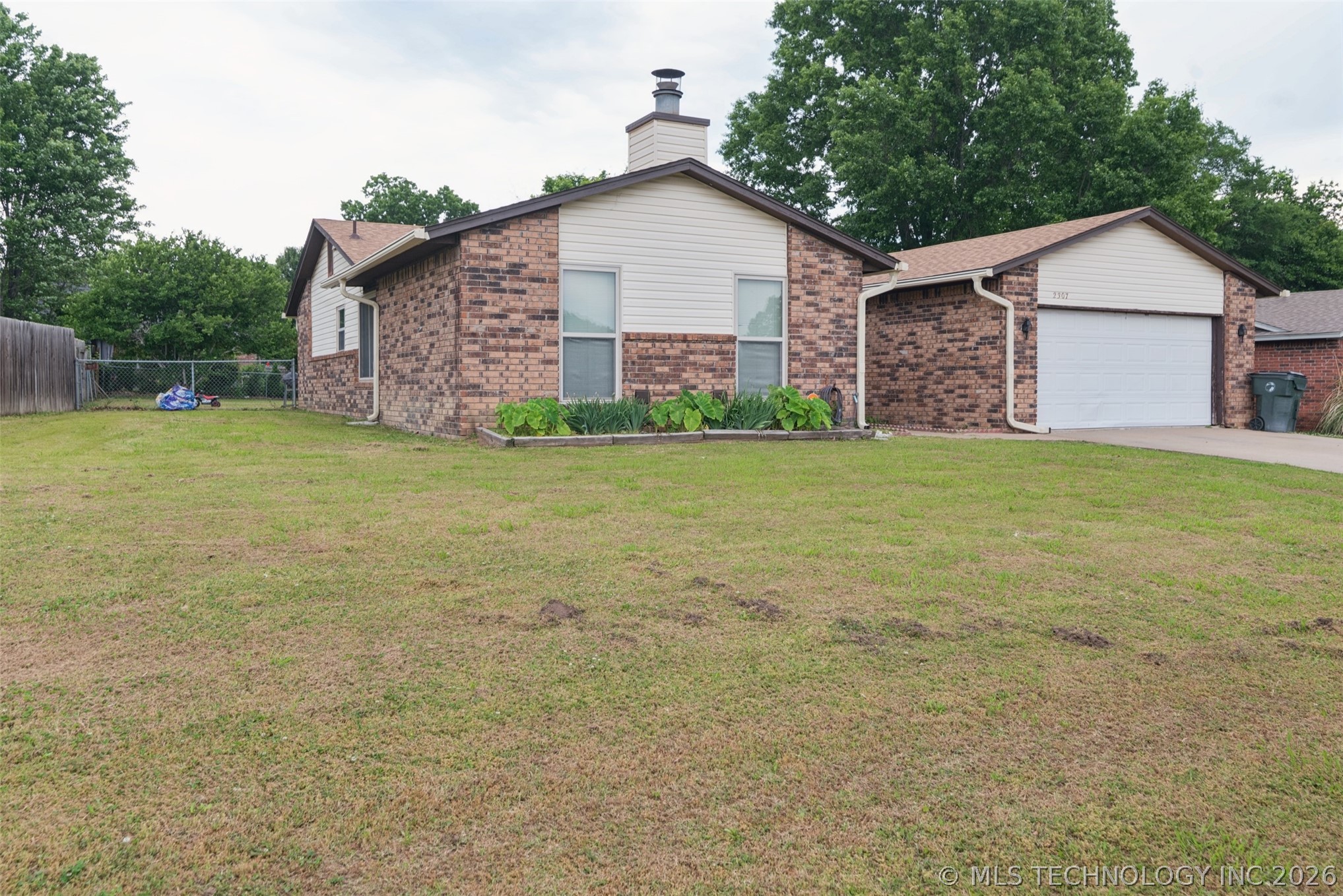 2307 E Fieldstone Street Okmulgee OK 74447