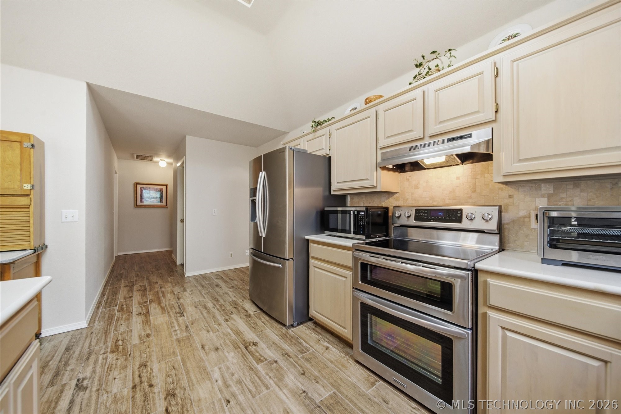 3731 S 74th Westplace Tulsa OK 74107