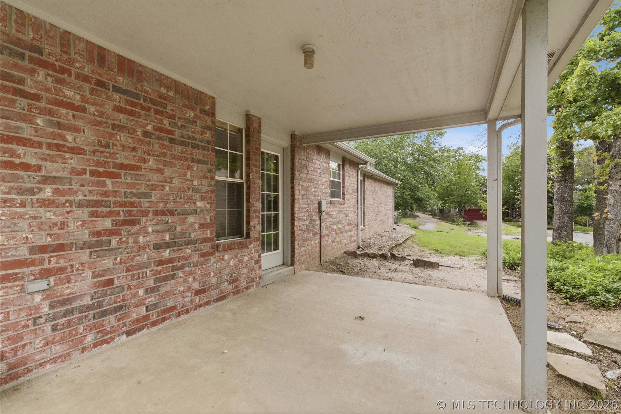 3731 S 74th Westplace Tulsa OK 74107