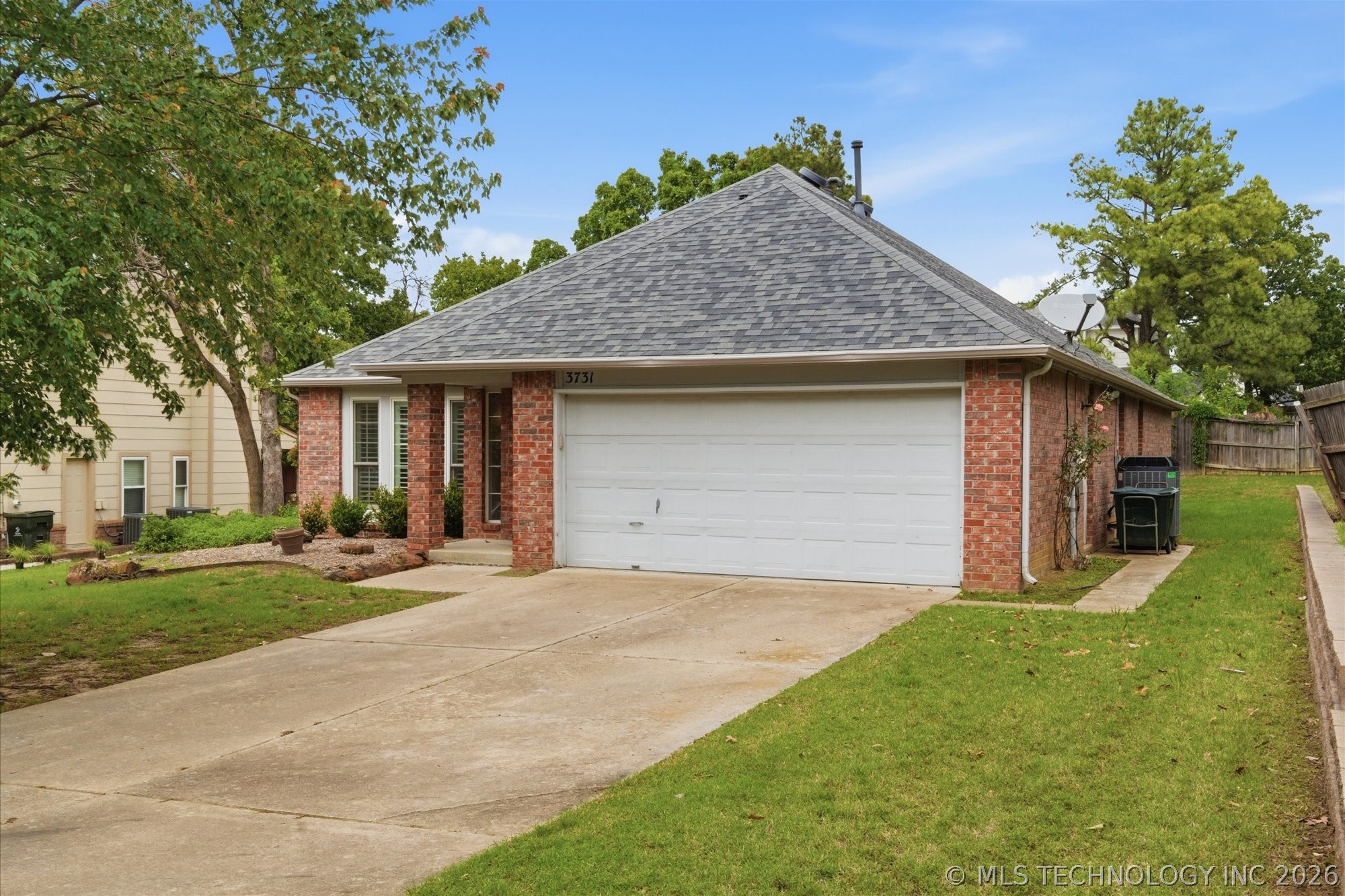 3731 S 74th Westplace Tulsa OK 74107