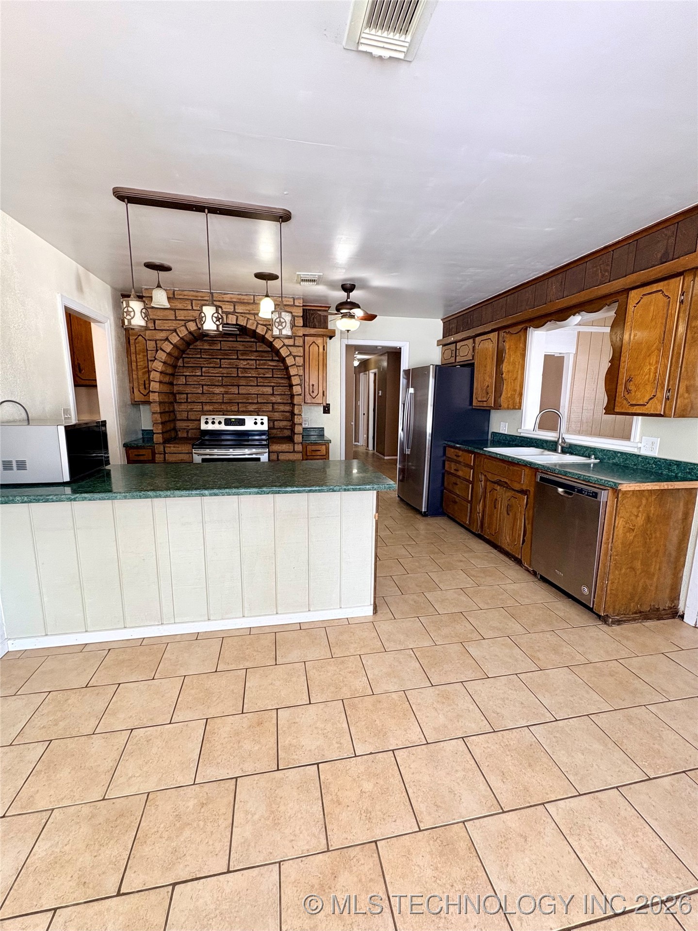 805 NW 14th Street Wagoner OK 74467