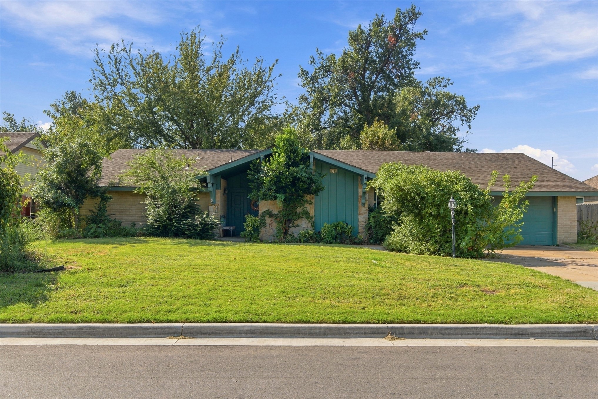 5748 E 47th Place Tulsa OK 74135