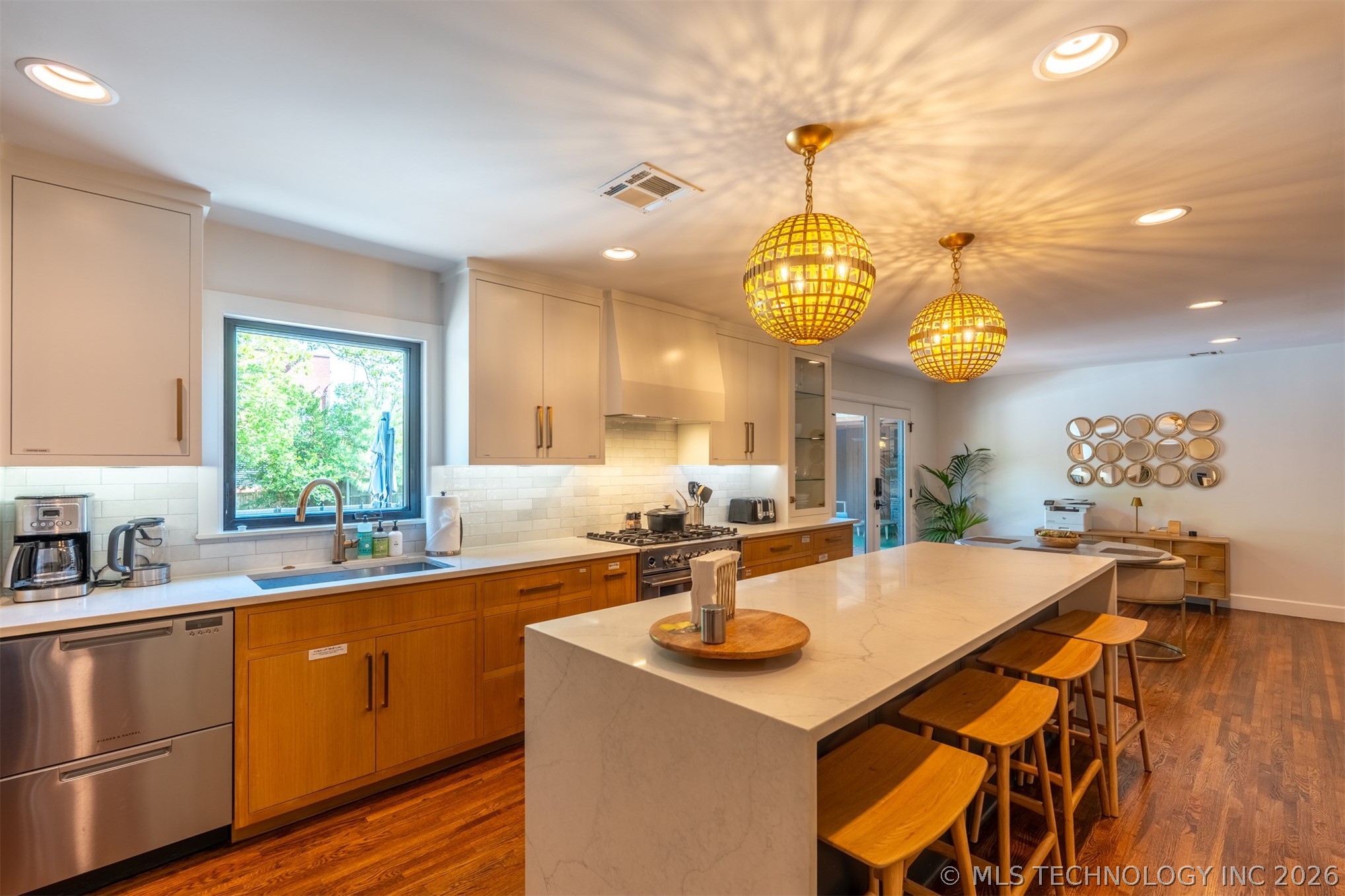 2415 E 36th Place Tulsa OK 74105