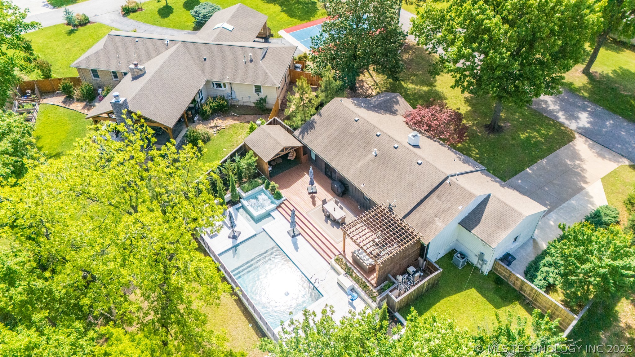 2415 E 36th Place Tulsa OK 74105