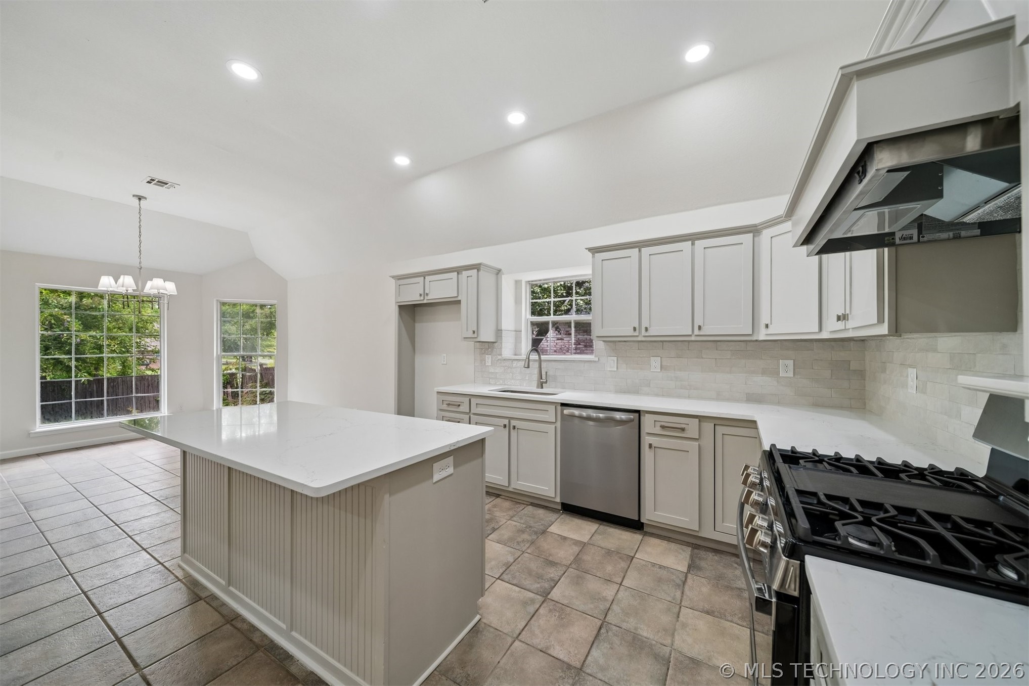 10731 E 142nd Place Collinsville OK 74021