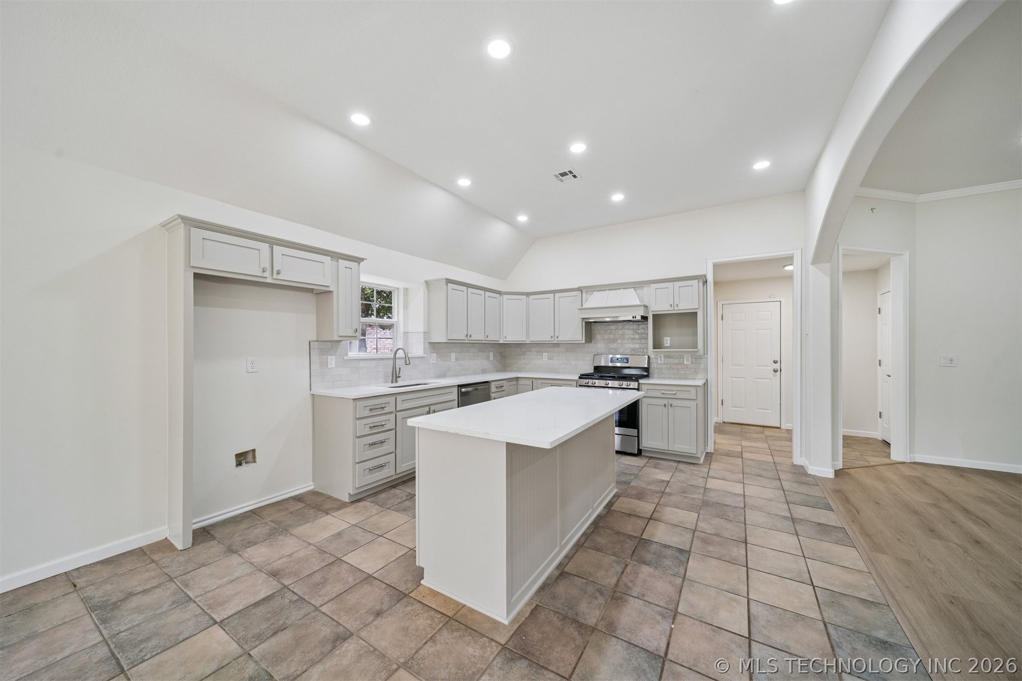 10731 E 142nd Place Collinsville OK 74021