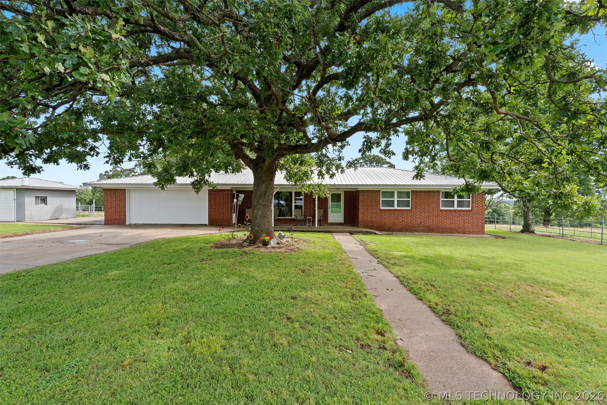 448010 E 60th Road Welch OK 74369