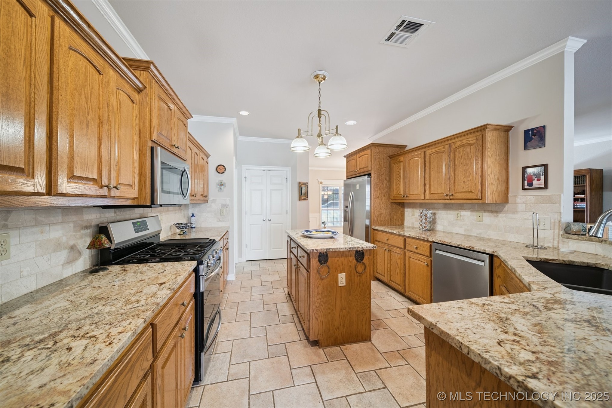 8949 N 139th East Avenue Owasso OK 74055