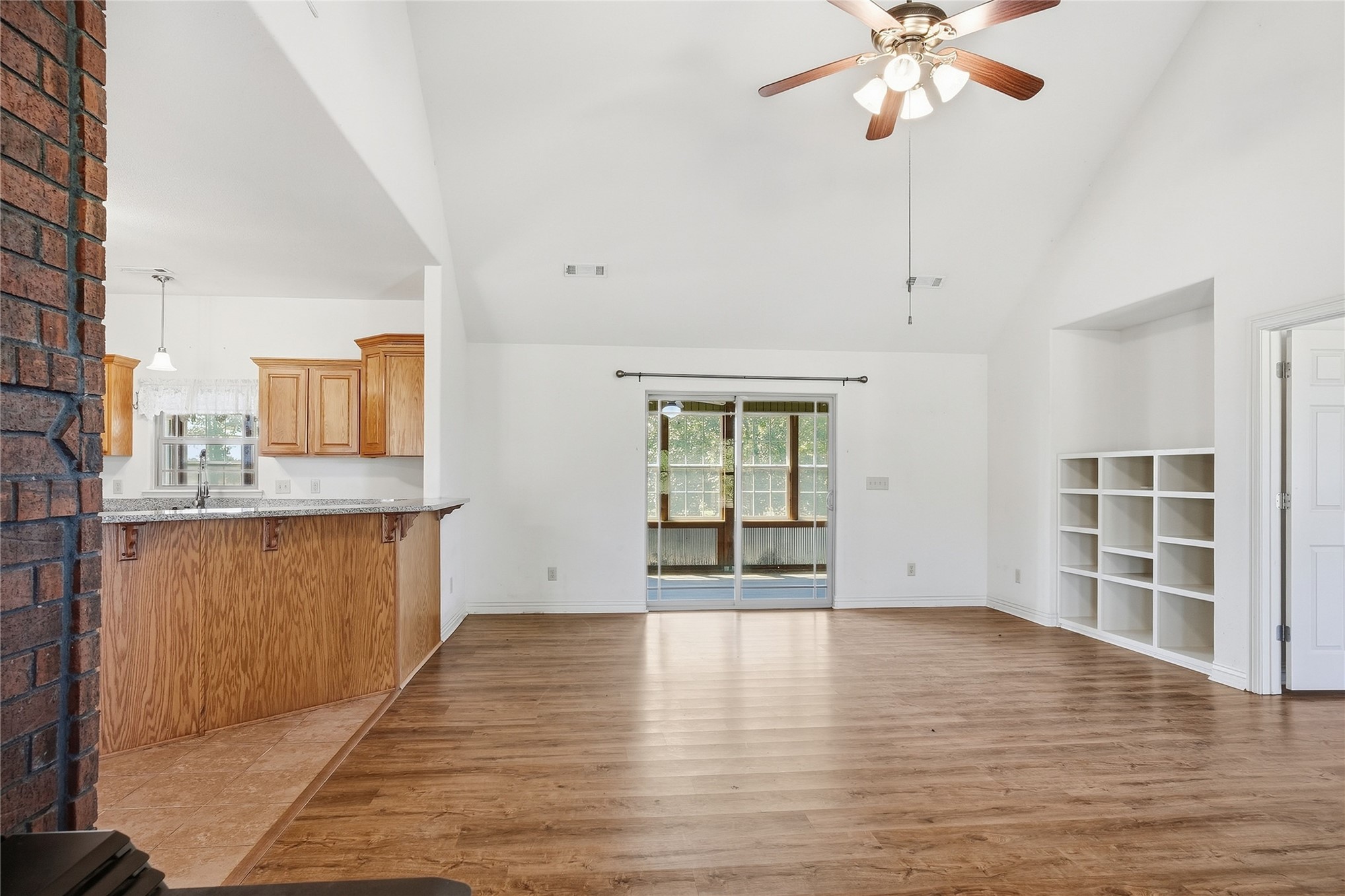 472732 E 650 Road Watts OK 74964