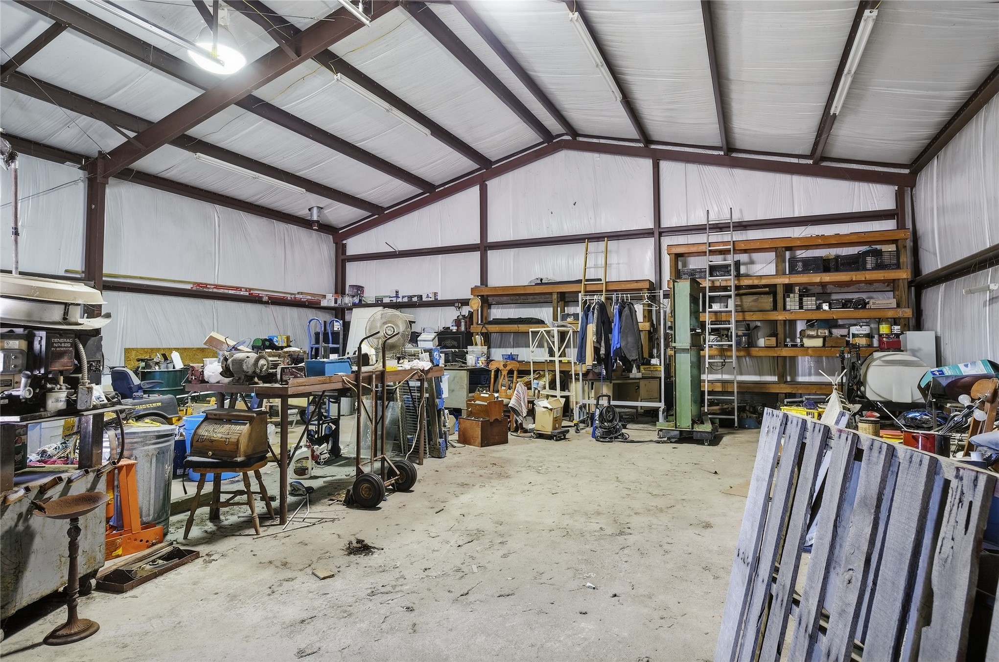 472732 E 650 Road Watts OK 74964