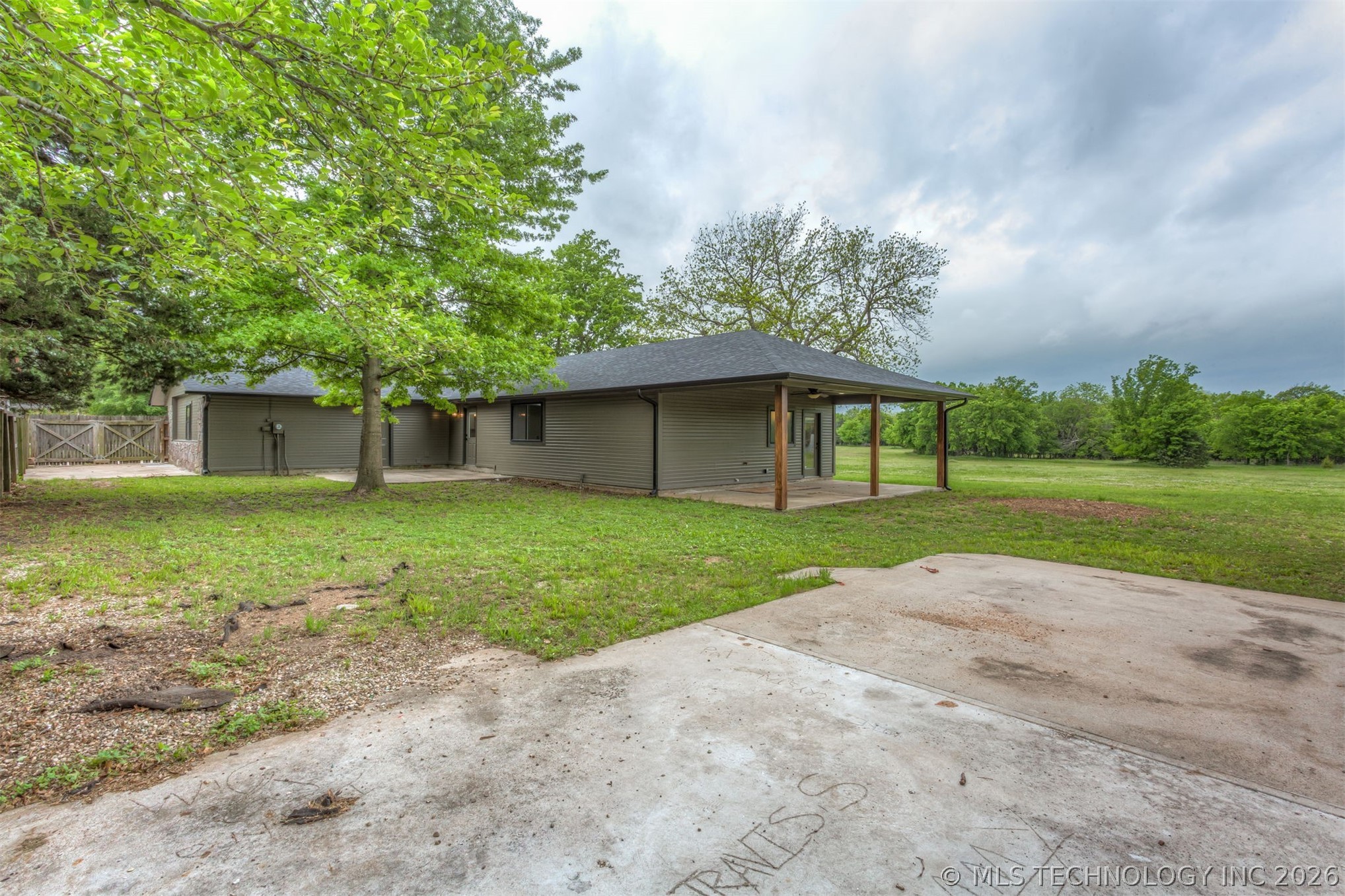 418 W Cooweescoowee Avenue W Oologah OK 74053