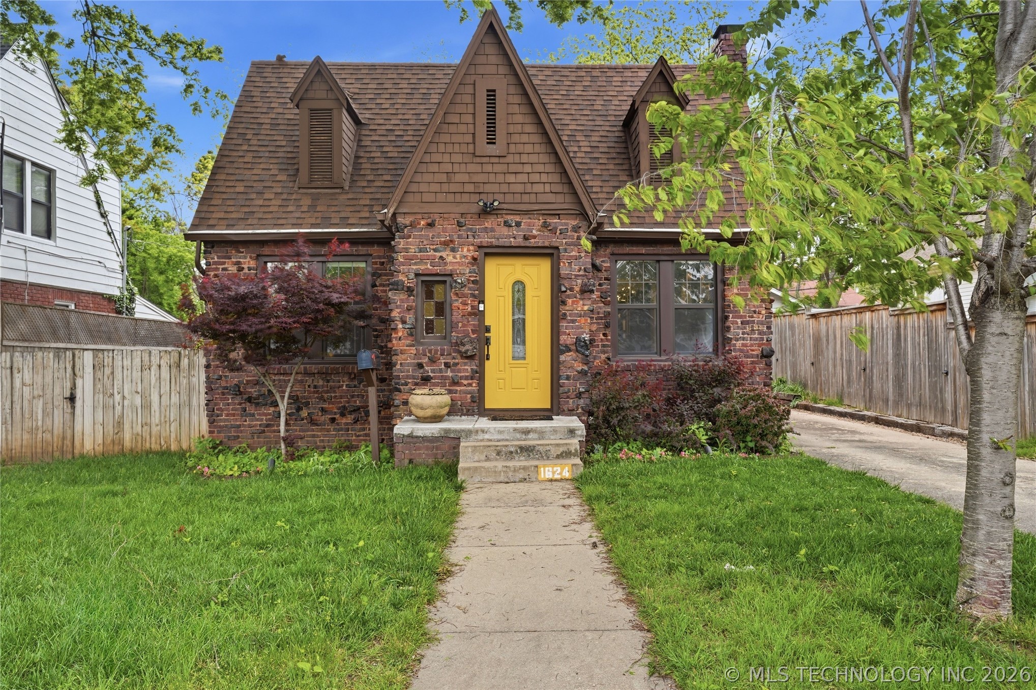 1624 S Victor Avenue Tulsa OK 74104