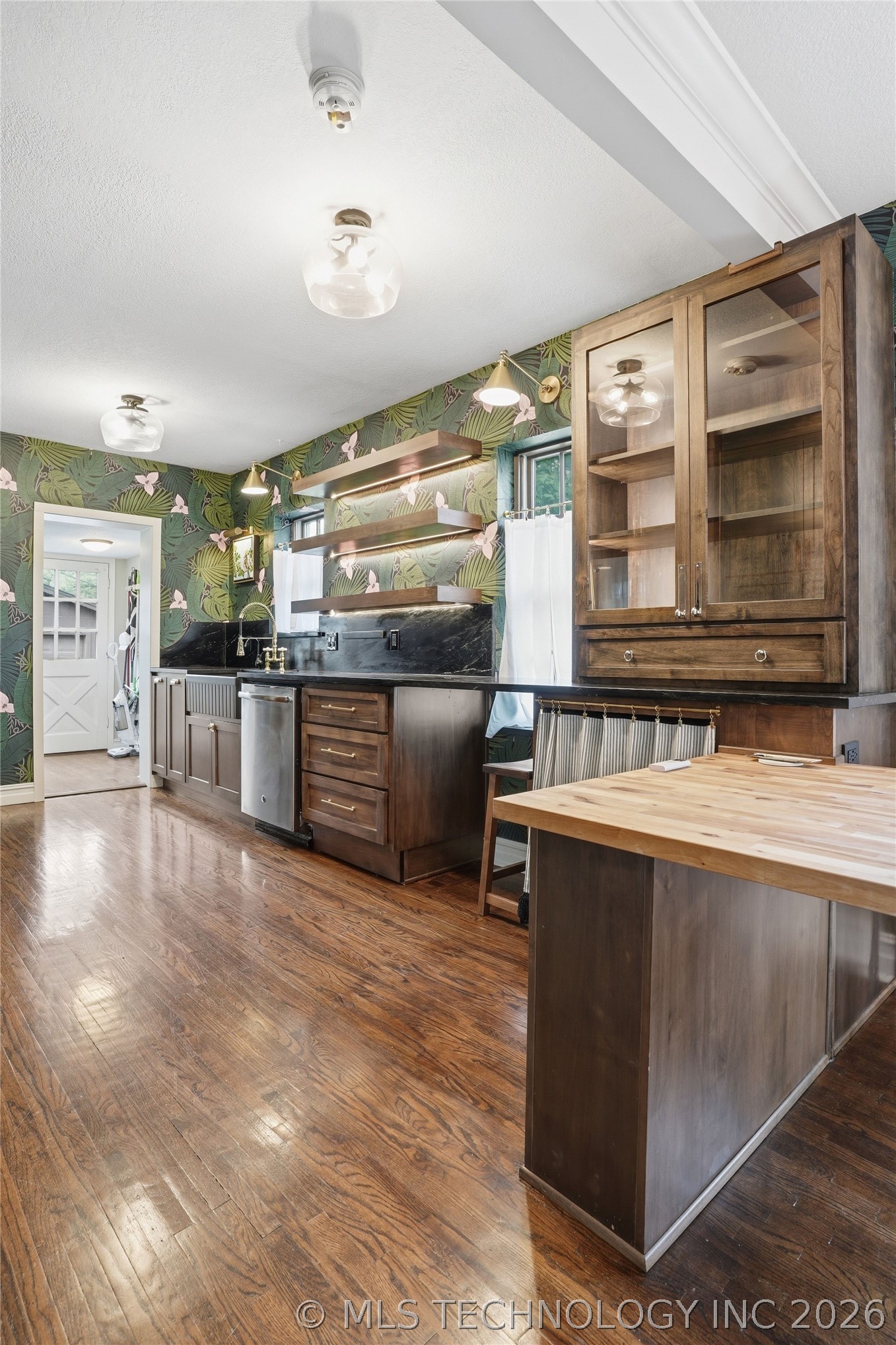 1624 S Victor Avenue Tulsa OK 74104