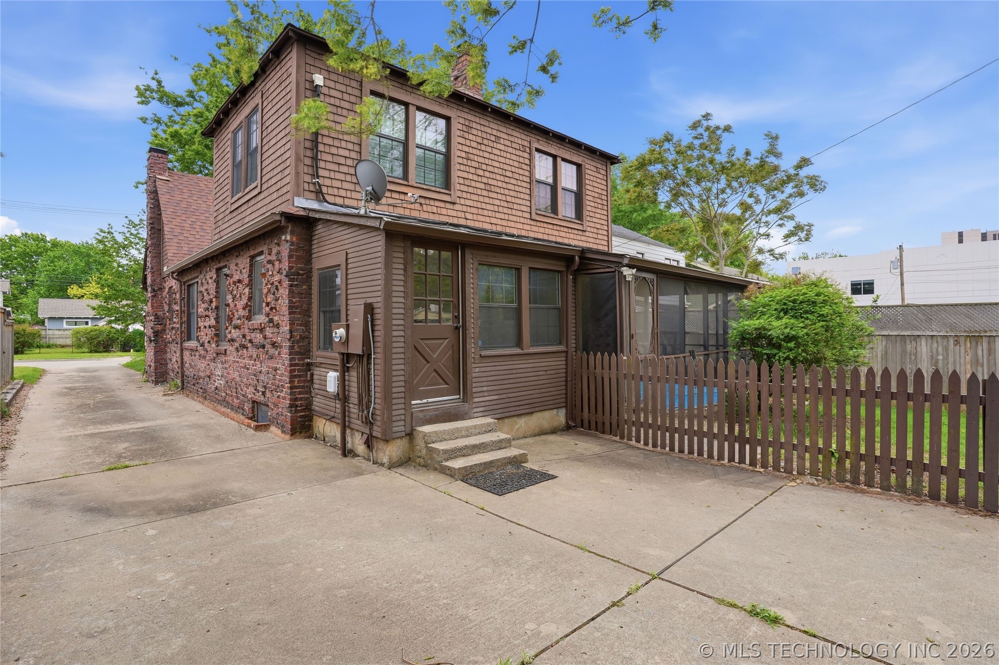 1624 S Victor Avenue Tulsa OK 74104