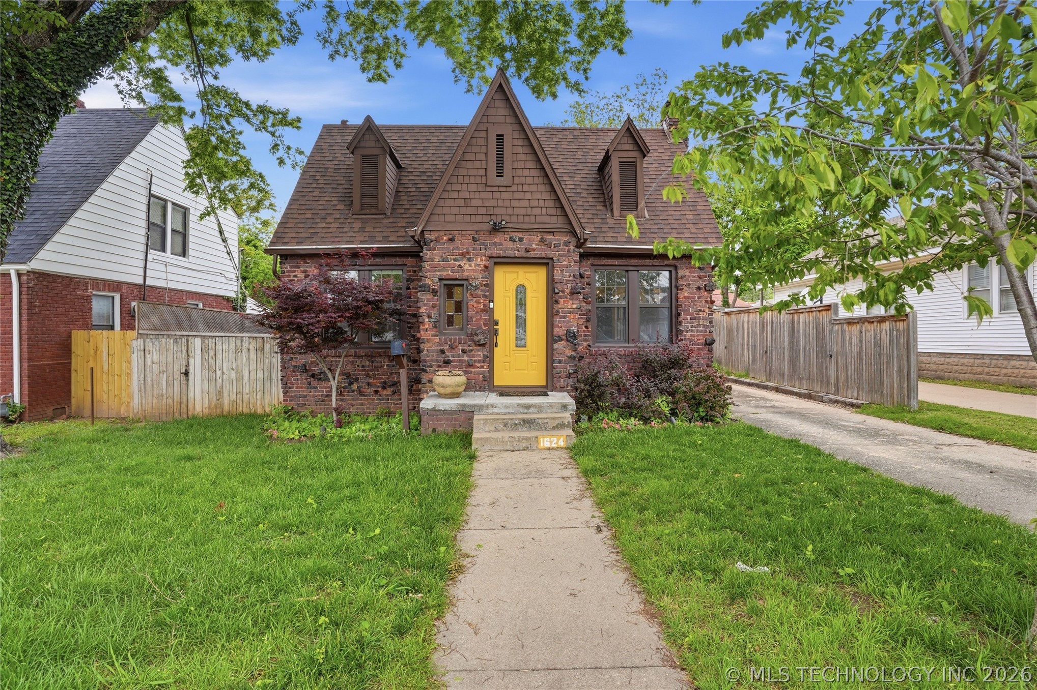 1624 S Victor Avenue Tulsa OK 74104