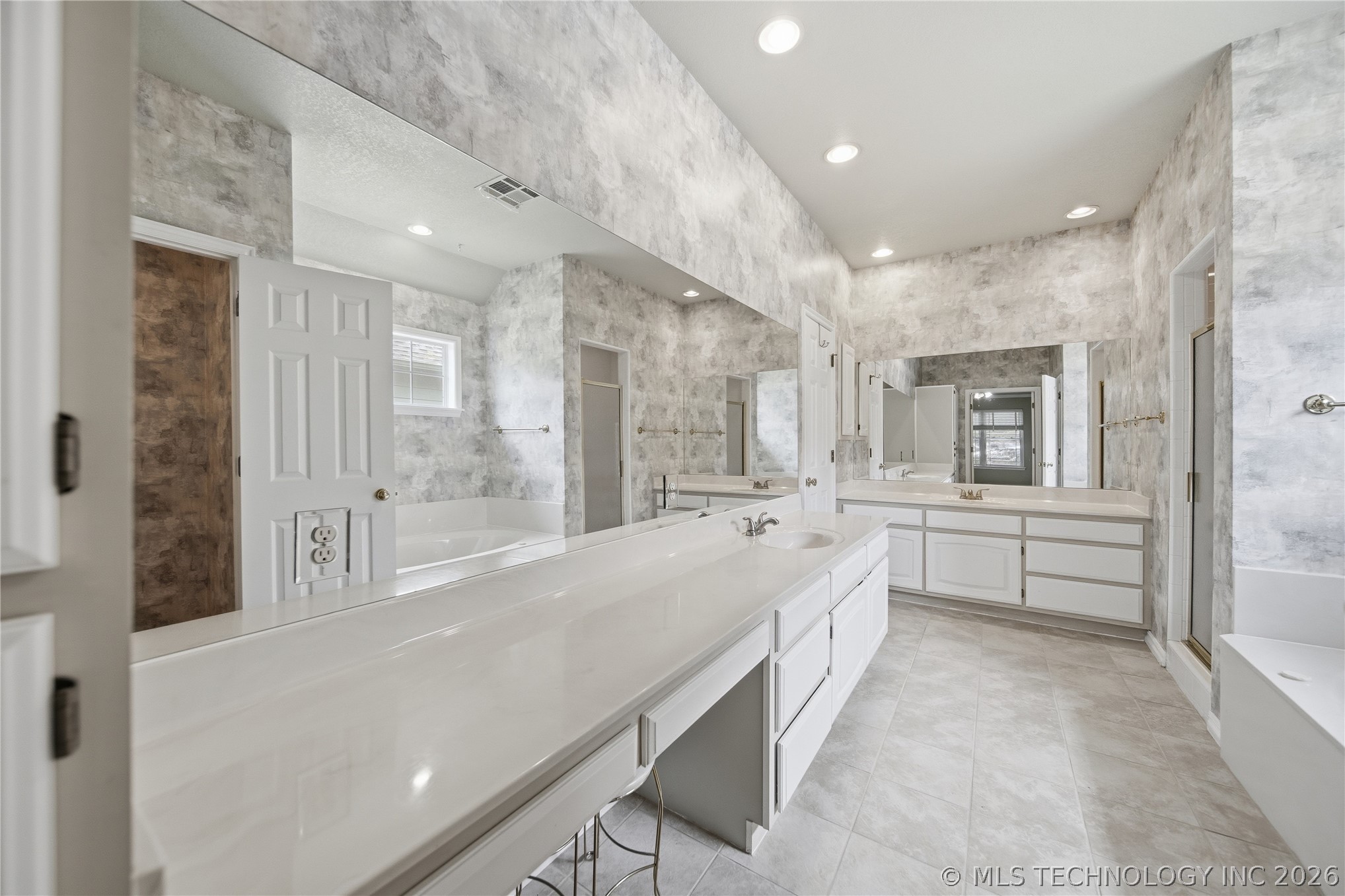 419 N Forest Ridge Boulevard Broken Arrow OK 74014