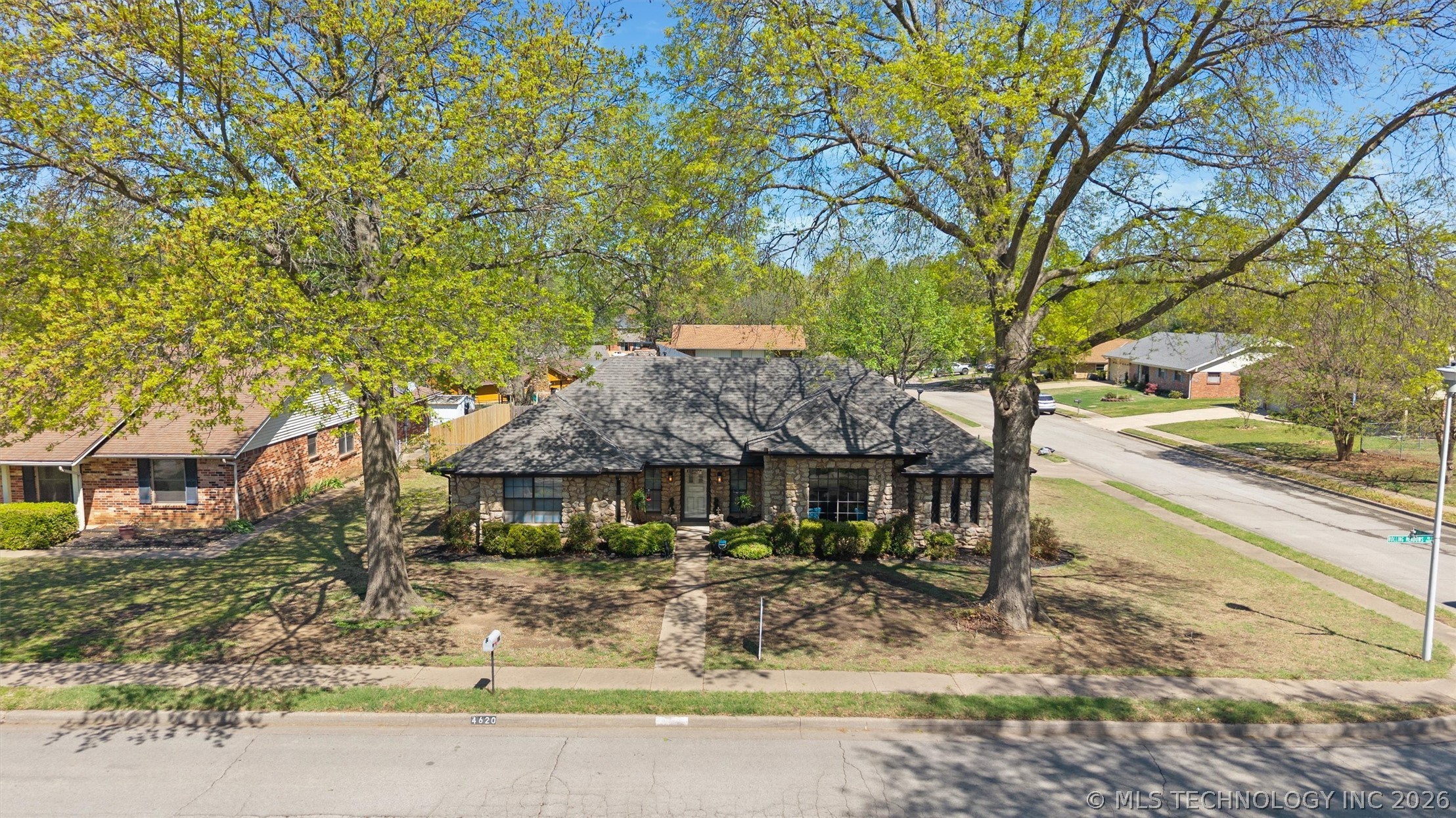 4620 Rolling Meadows Road Bartlesville OK 74006