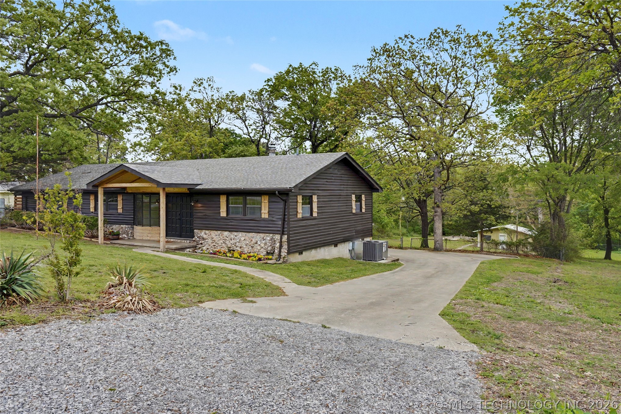 244 Covey Lane Locust Grove OK 74352