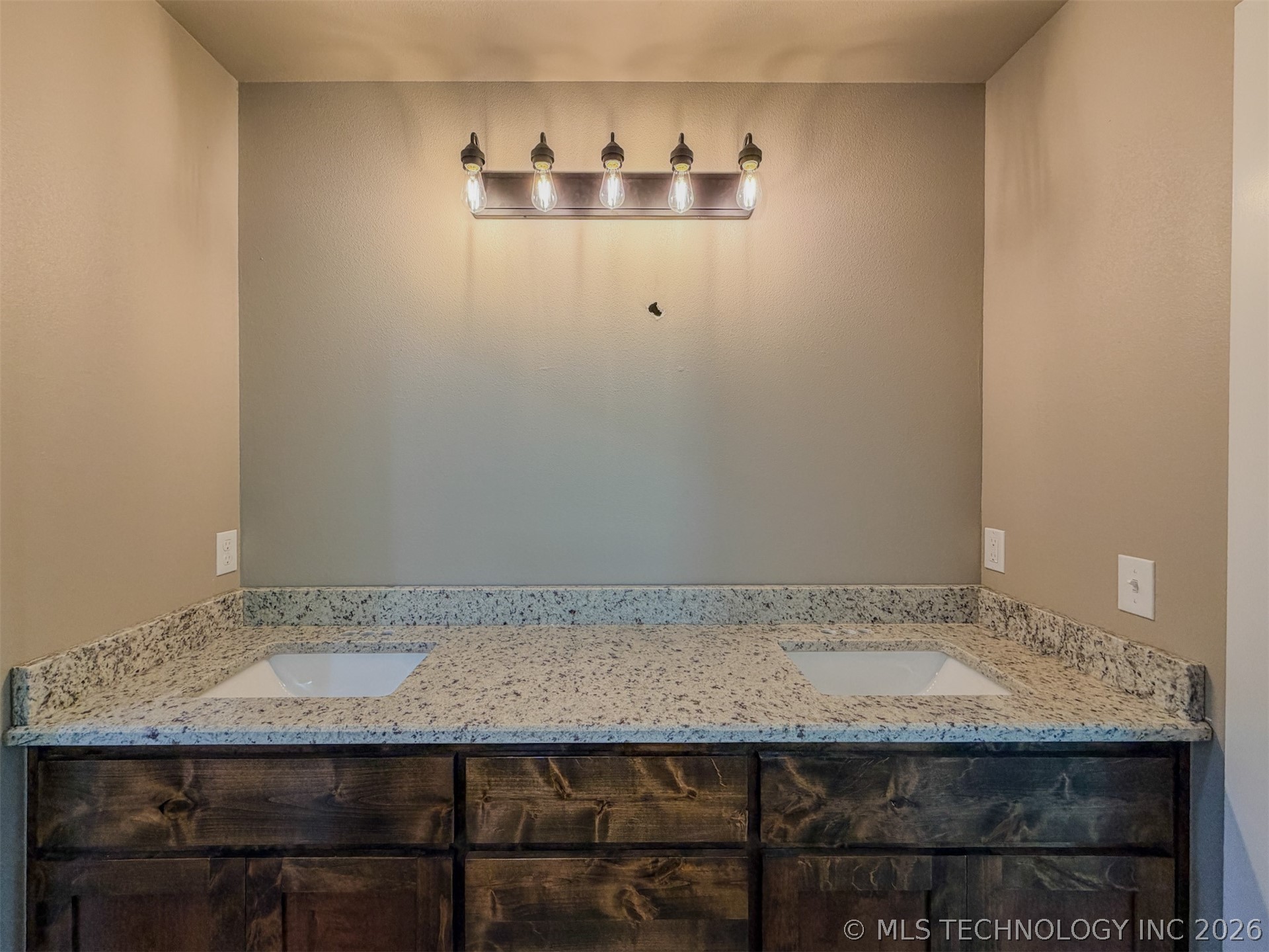 18040 S Vaughn Road Hulbert OK 74441