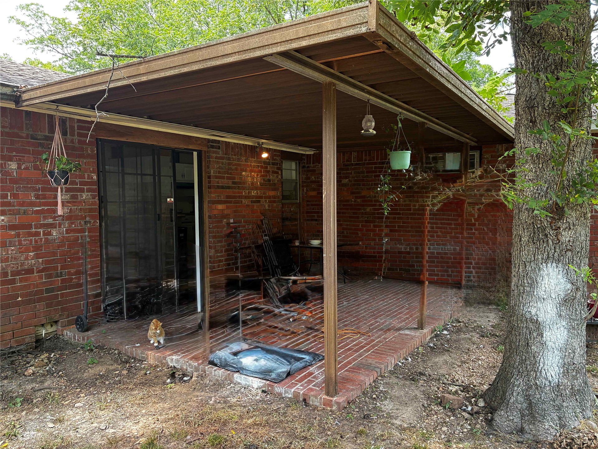 1913 White Avenue Tahlequah OK 74464