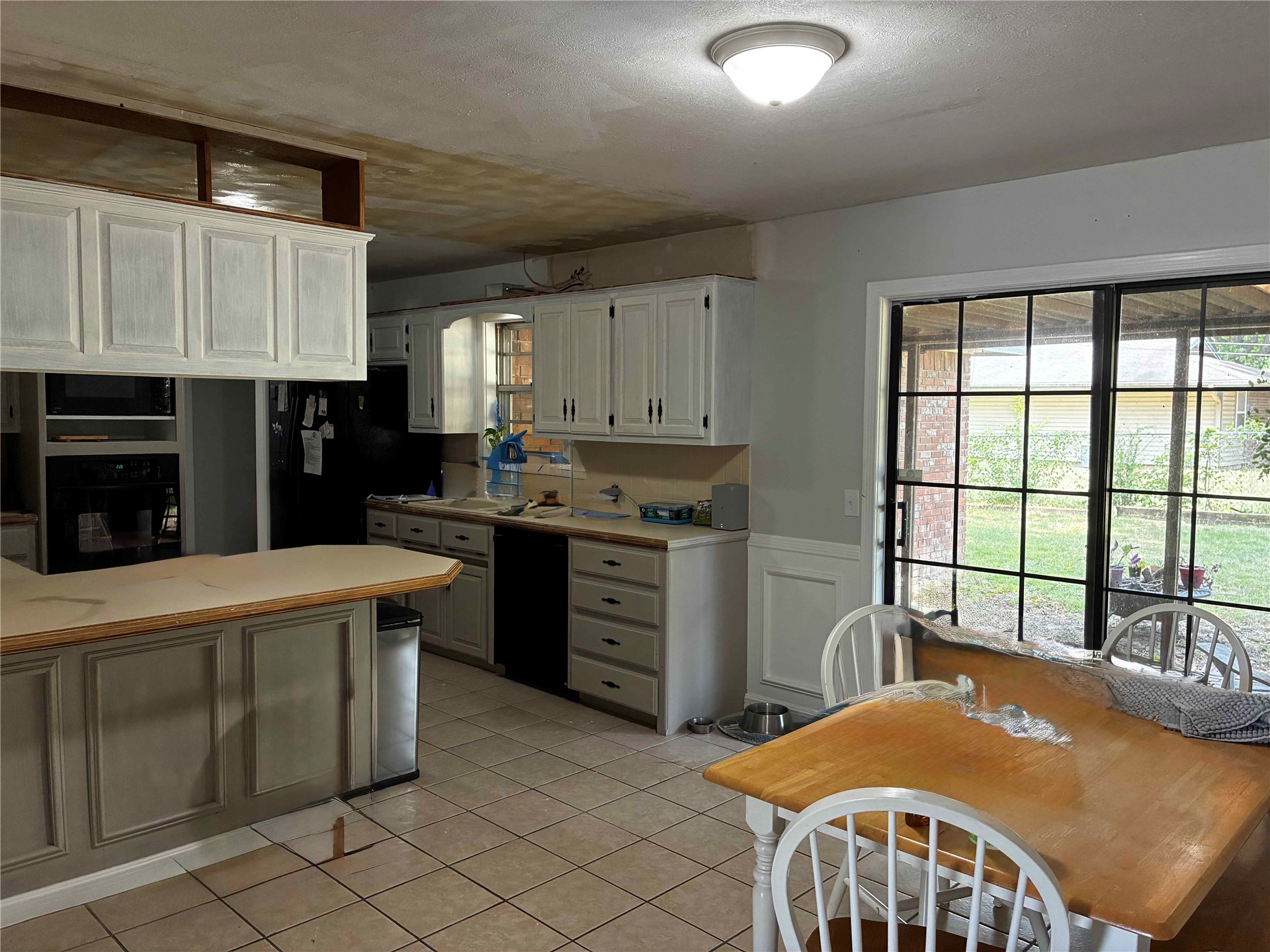 1913 White Avenue Tahlequah OK 74464