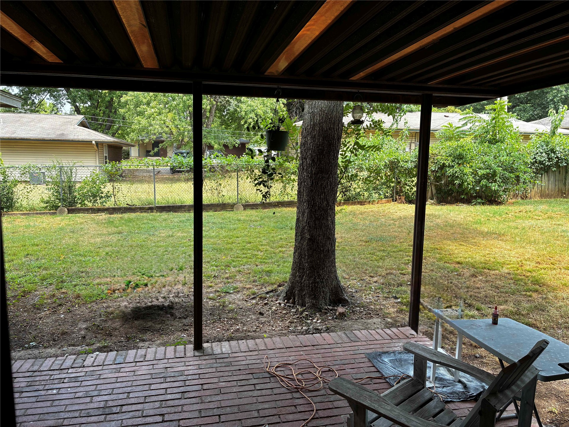 1913 White Avenue Tahlequah OK 74464