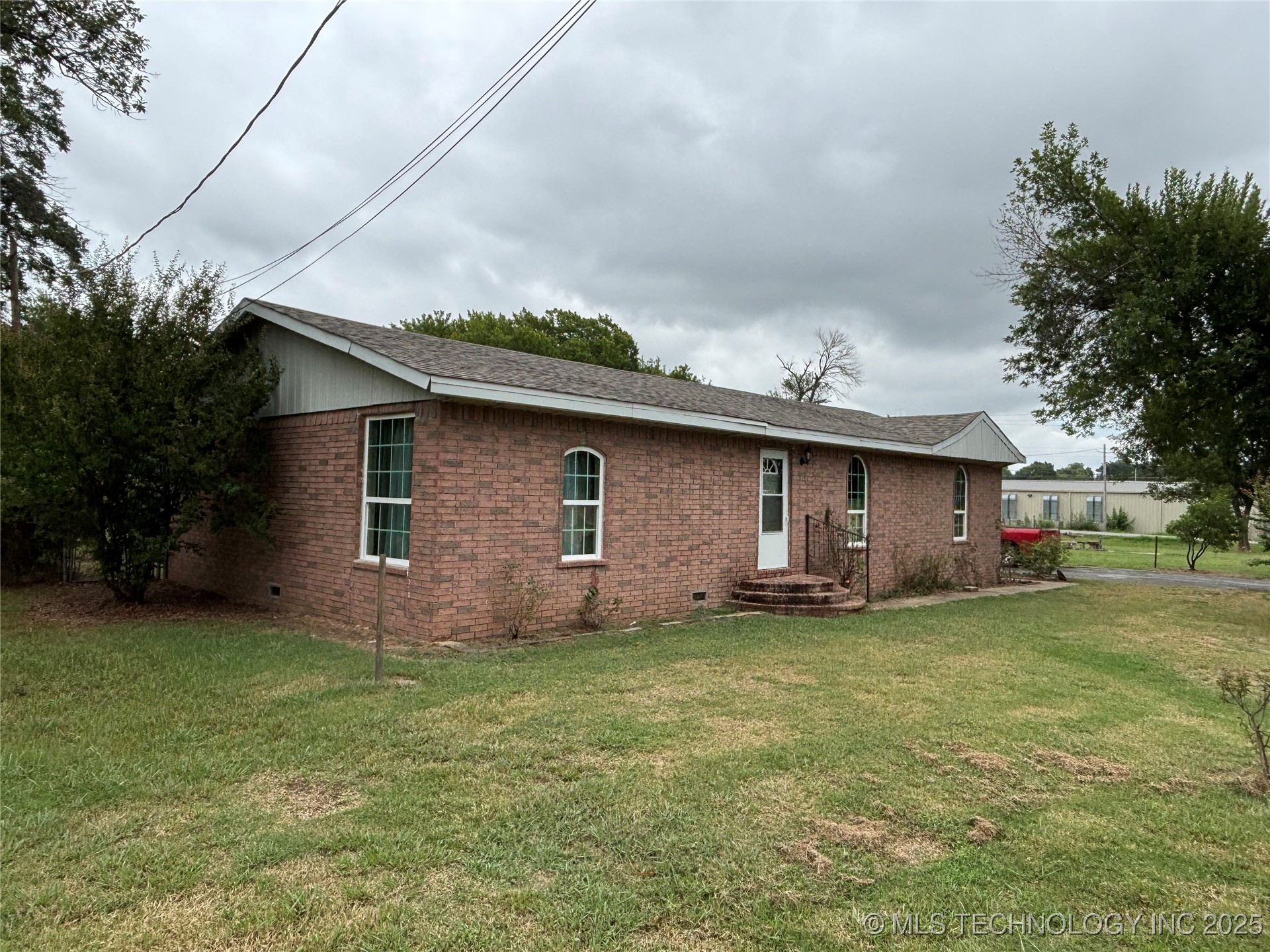 108 W Bryan Avenue Calera OK 74730