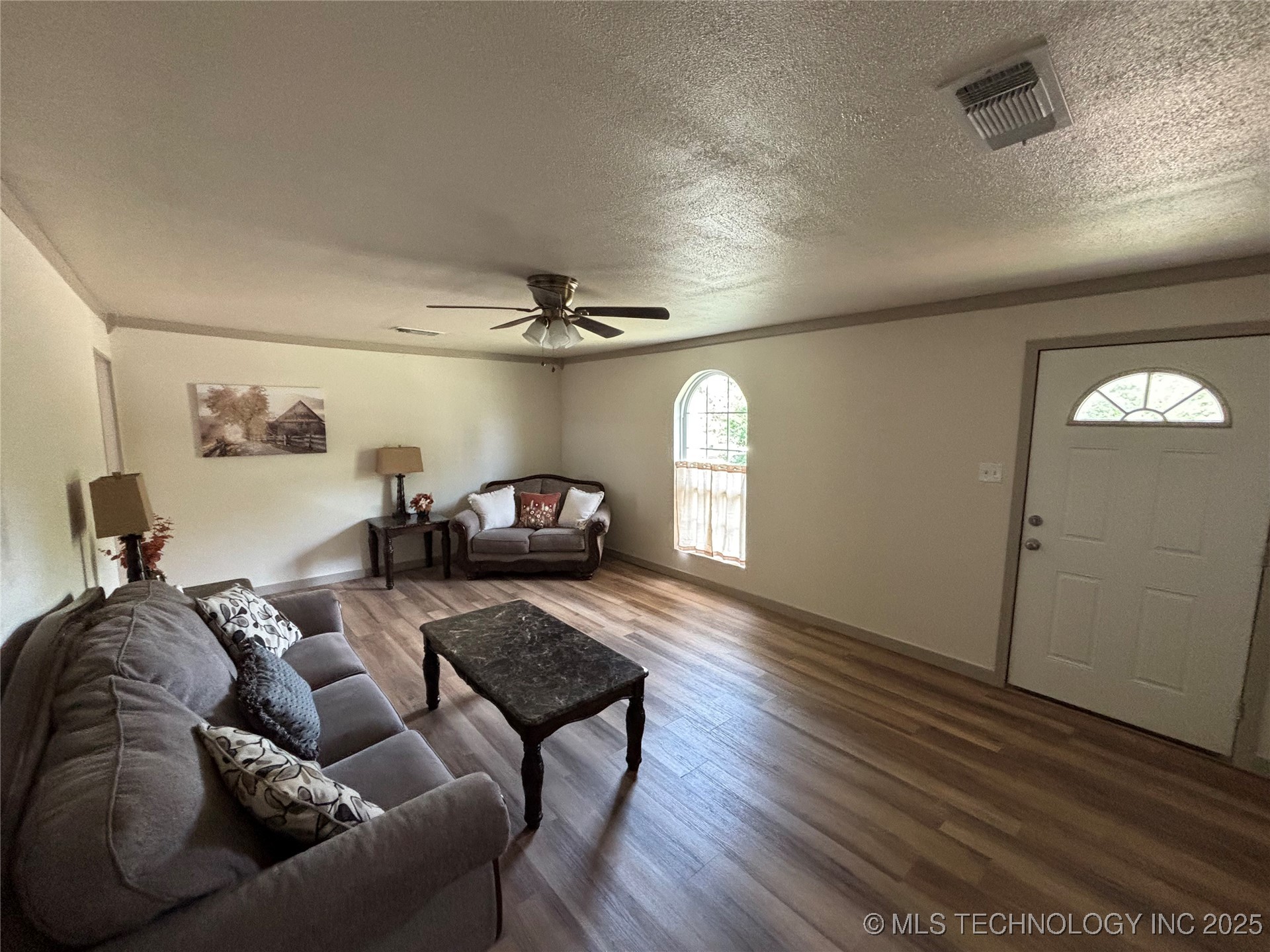 108 W Bryan Avenue Calera OK 74730