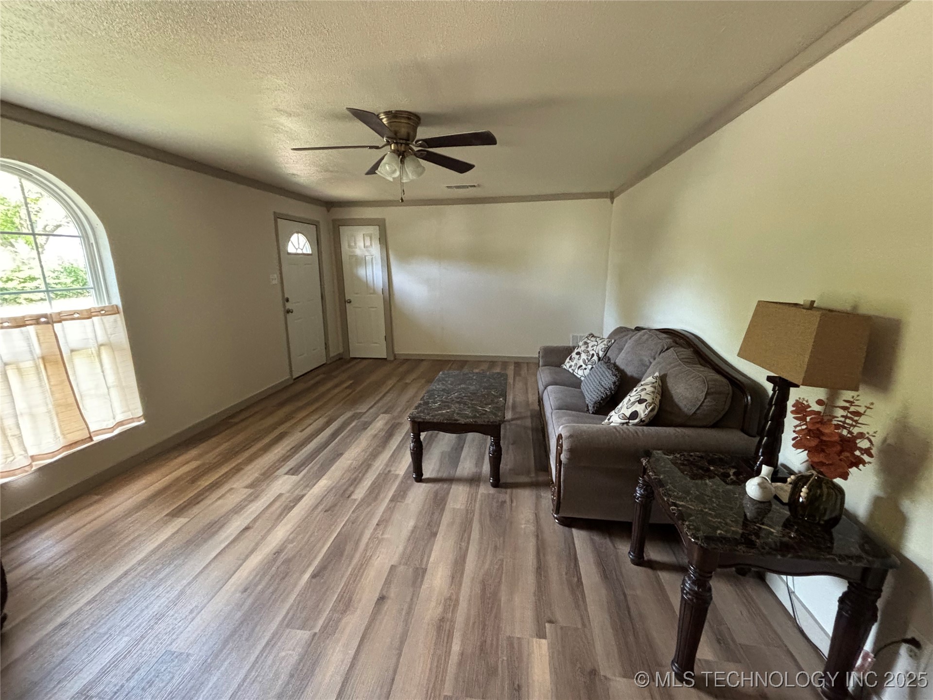 108 W Bryan Avenue Calera OK 74730