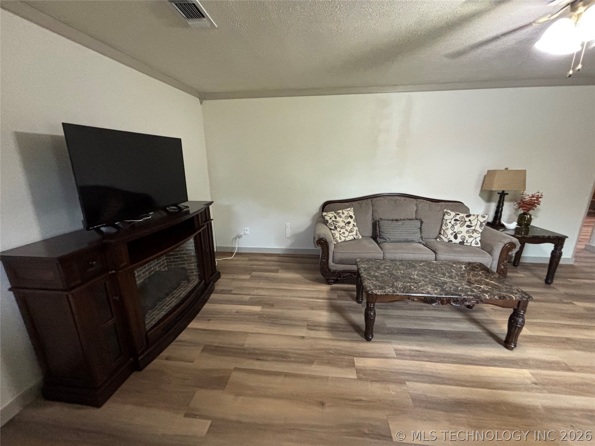 108 W Bryan Avenue Calera OK 74730
