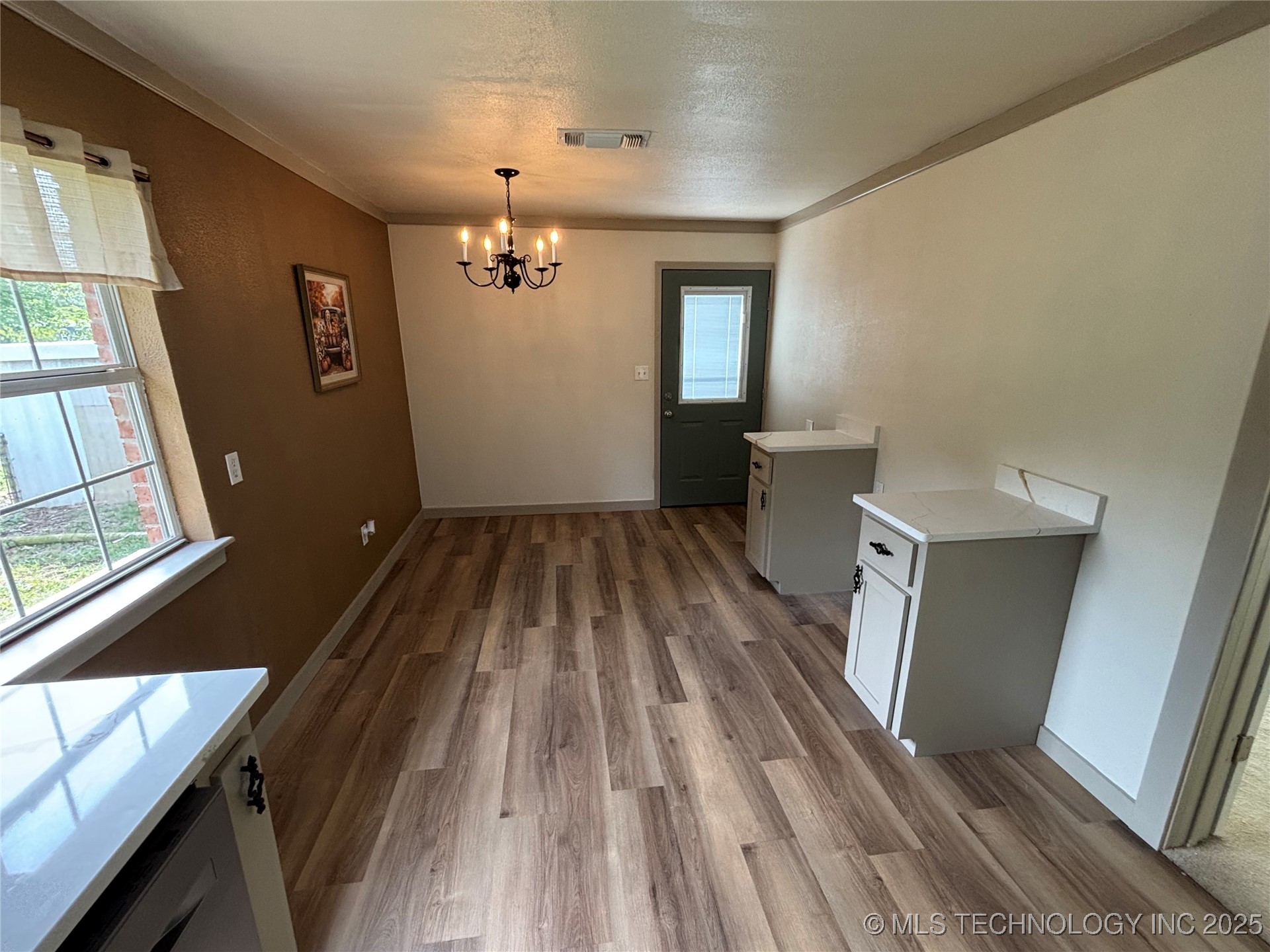 108 W Bryan Avenue Calera OK 74730