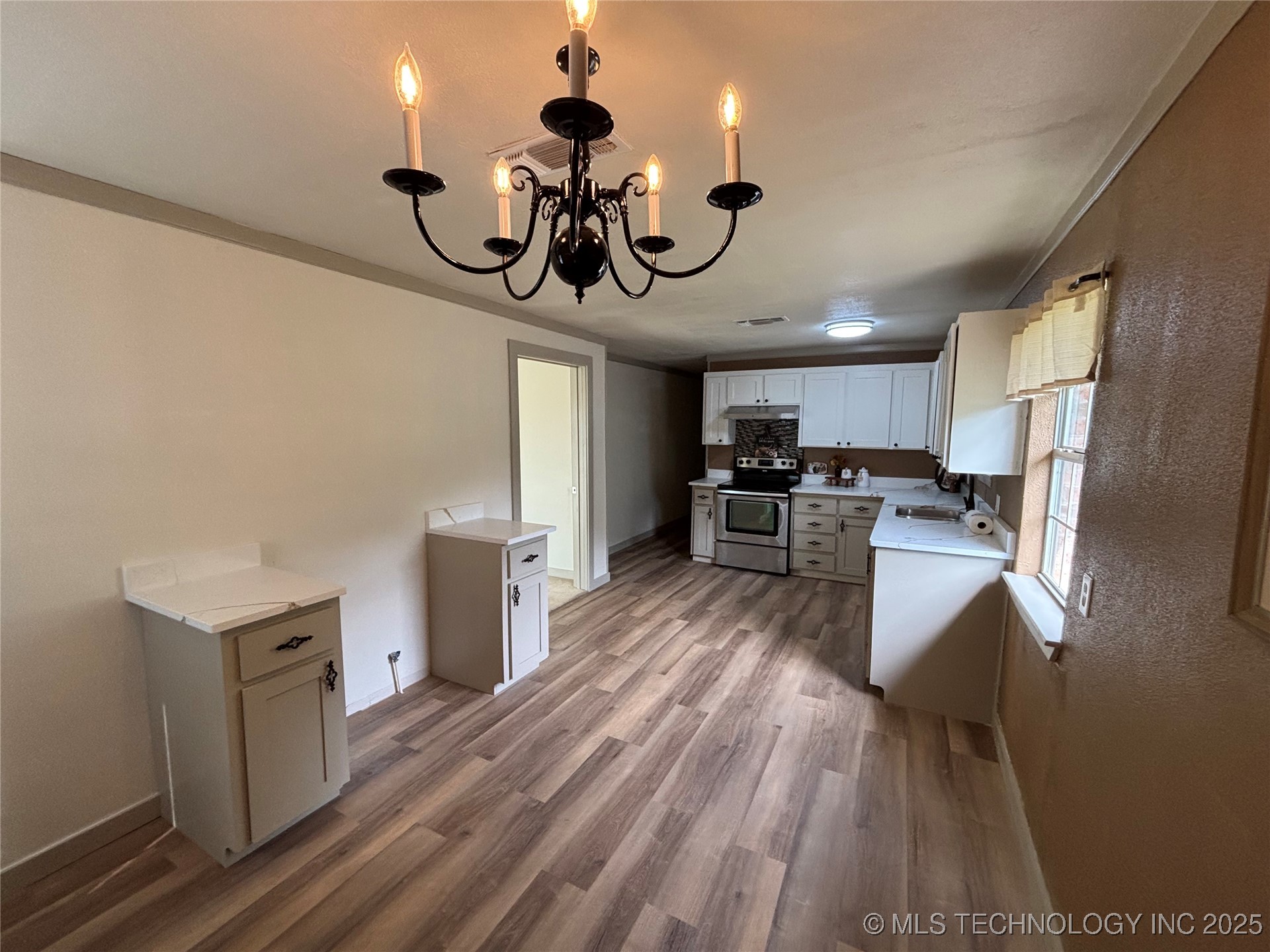 108 W Bryan Avenue Calera OK 74730