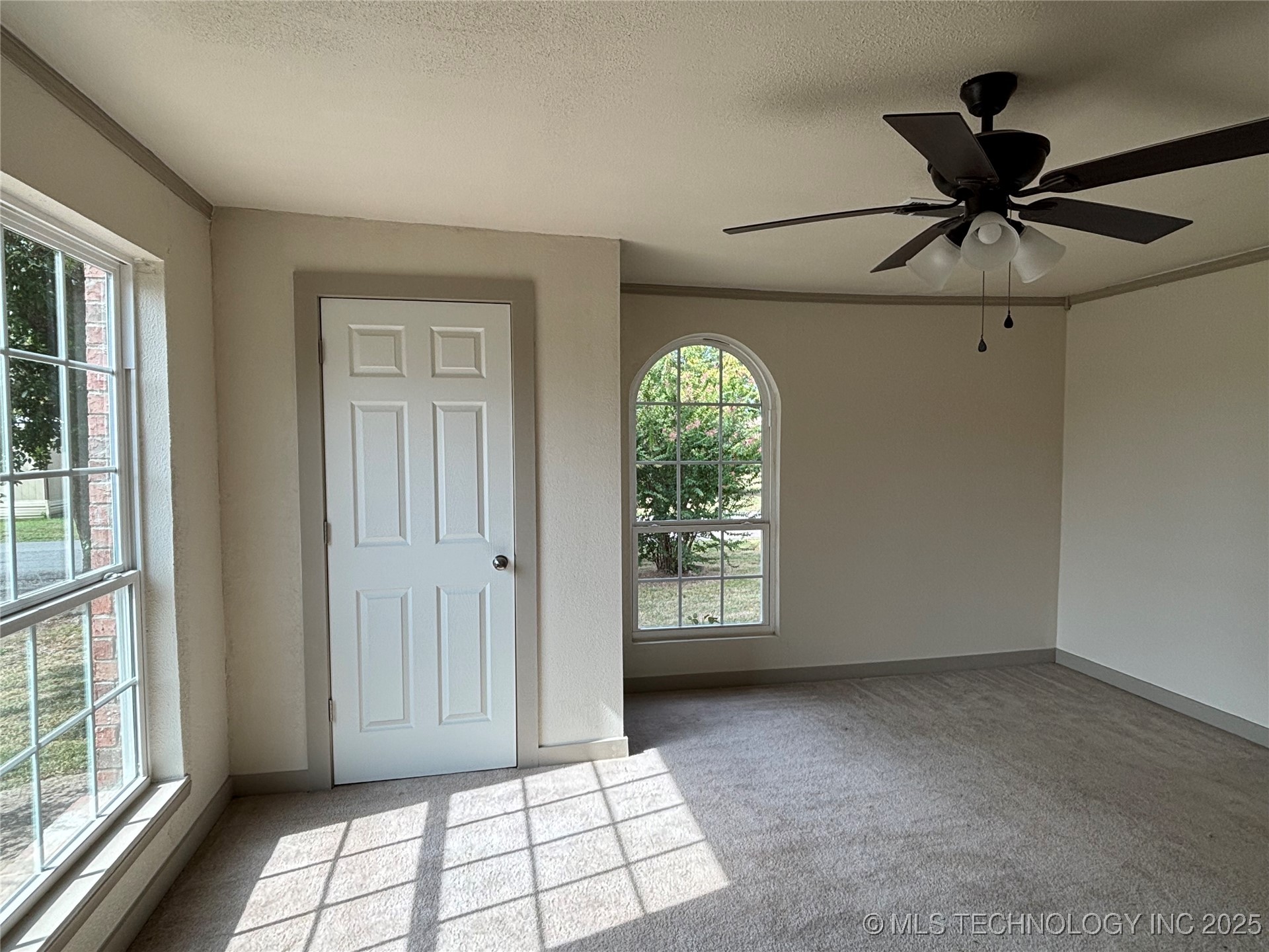 108 W Bryan Avenue Calera OK 74730