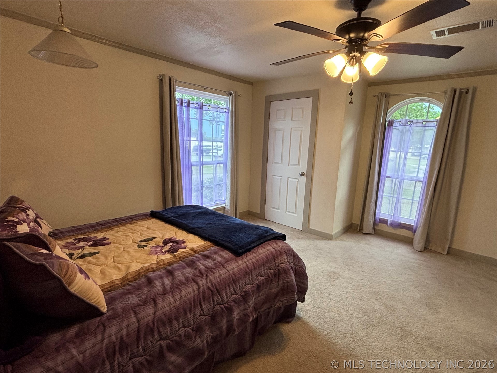 108 W Bryan Avenue Calera OK 74730