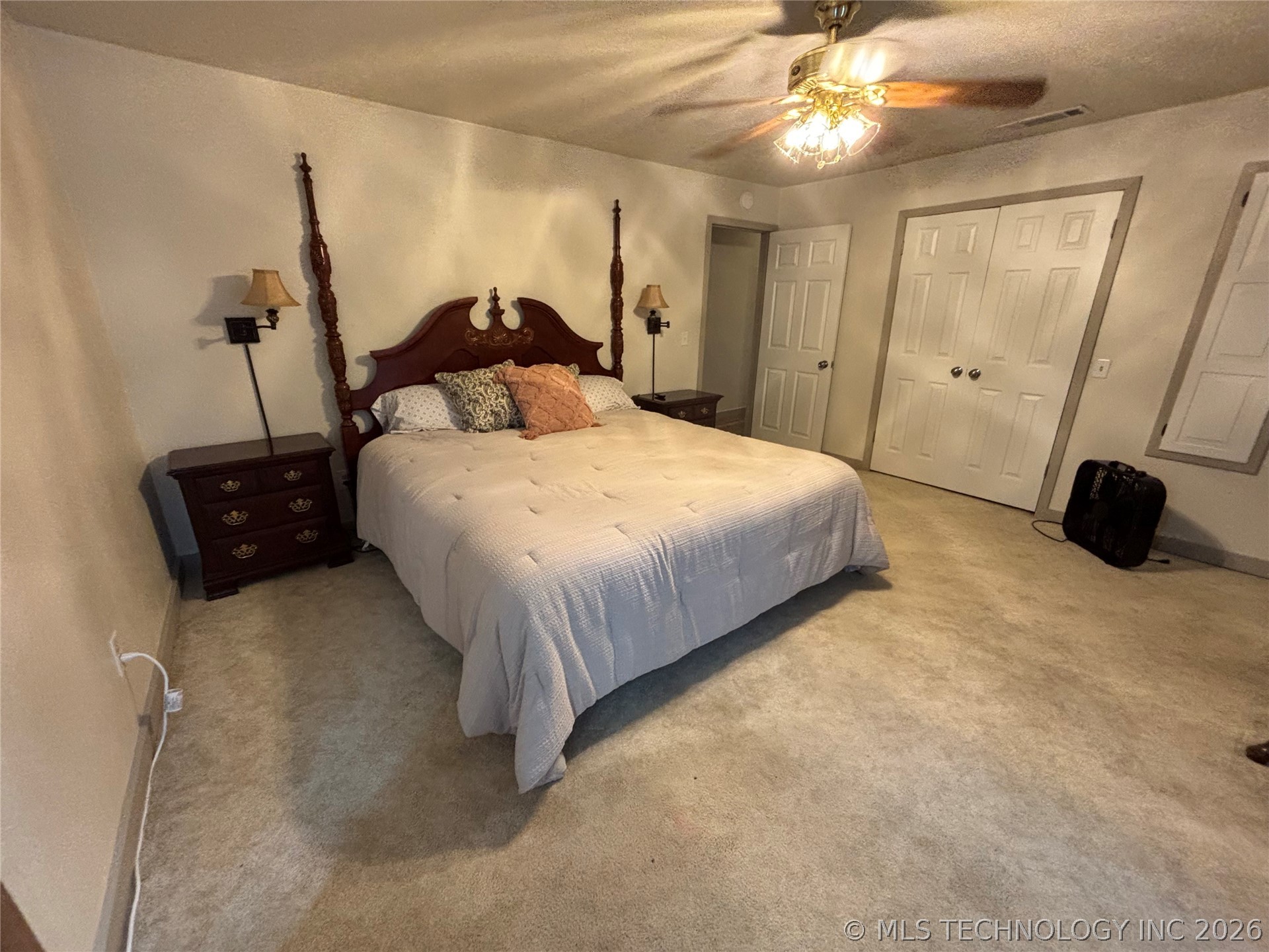 108 W Bryan Avenue Calera OK 74730