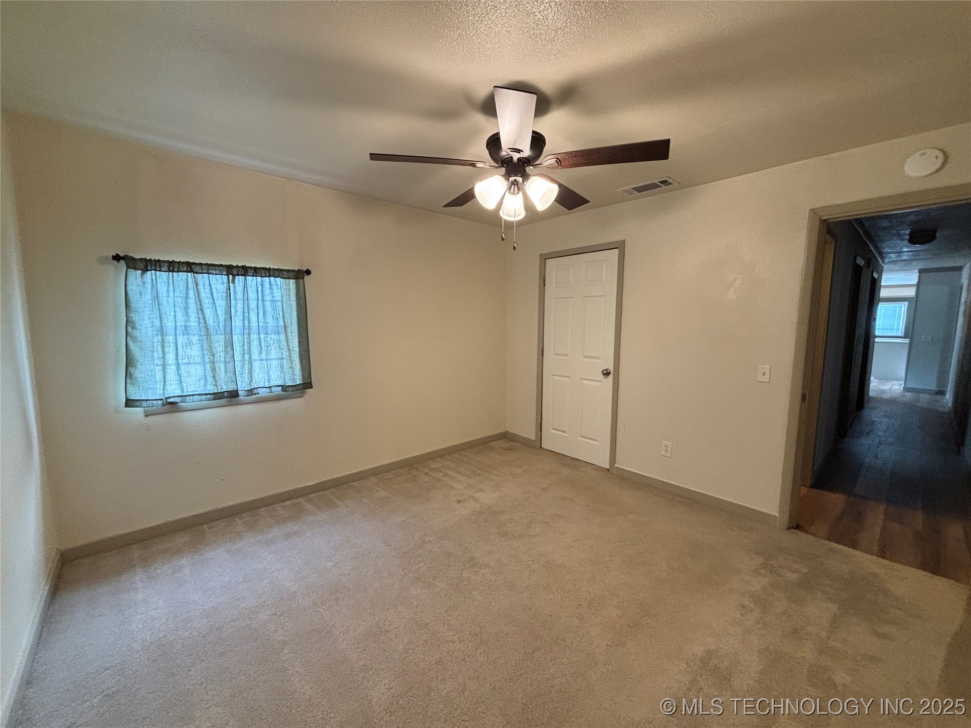 108 W Bryan Avenue Calera OK 74730