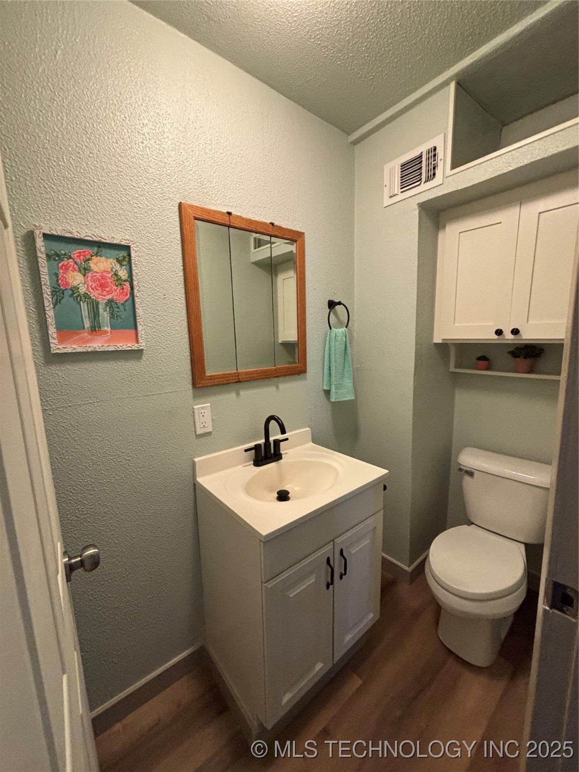 108 W Bryan Avenue Calera OK 74730