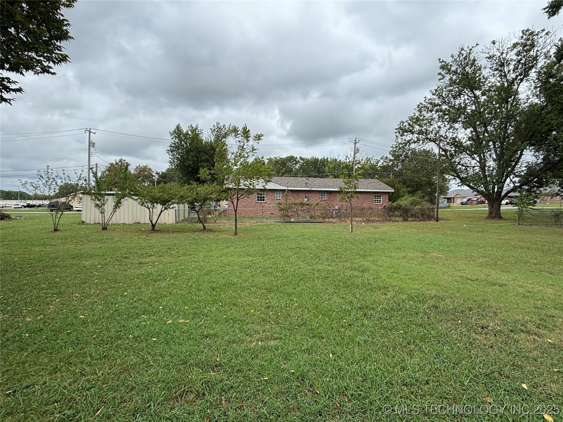 108 W Bryan Avenue Calera OK 74730