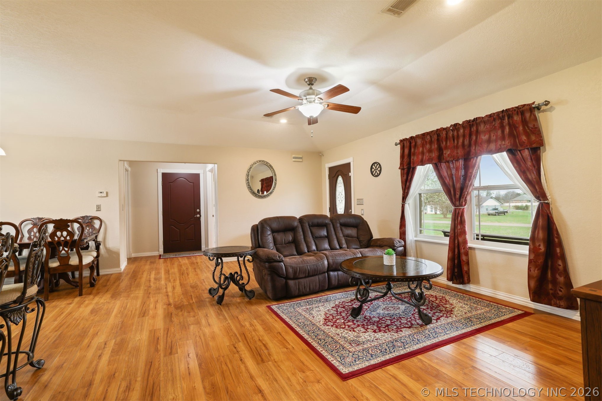49 E 2nd Durant OK 74701