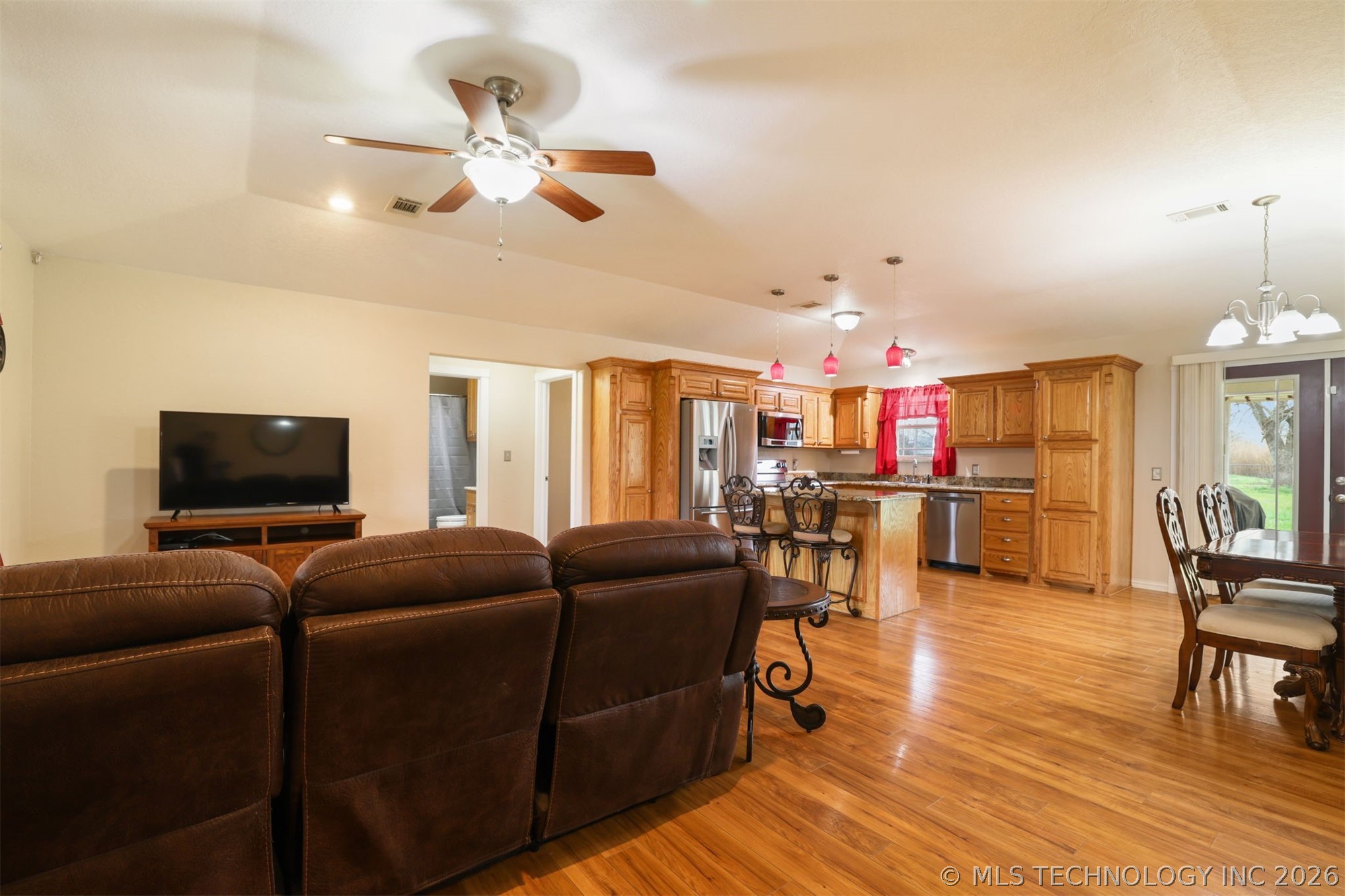 49 E 2nd Durant OK 74701