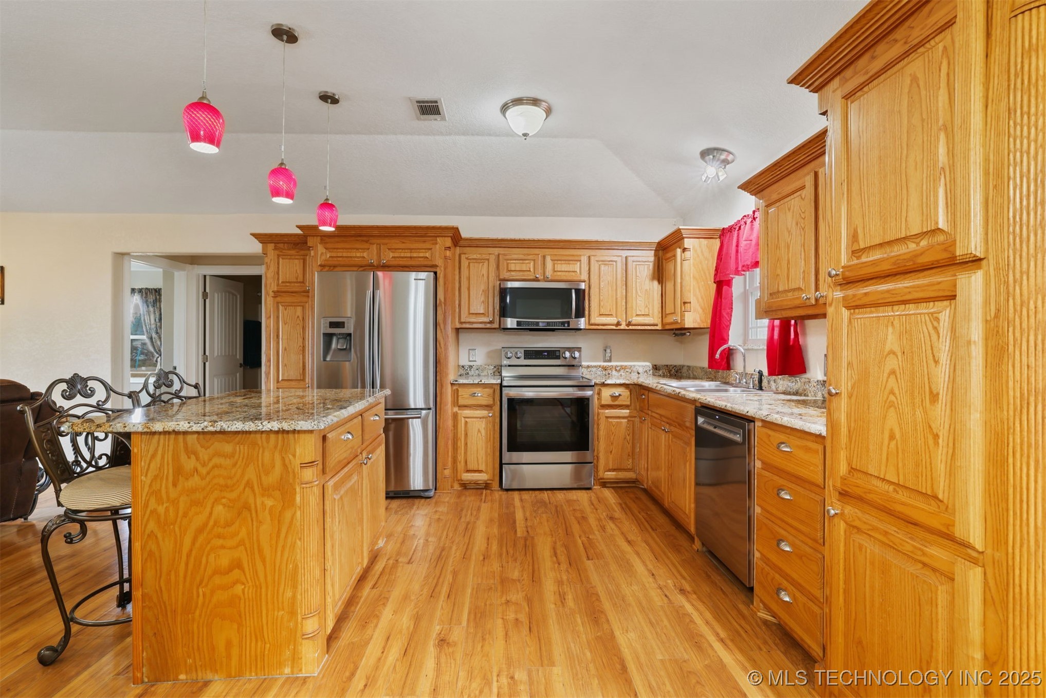 49 E 2nd Durant OK 74701