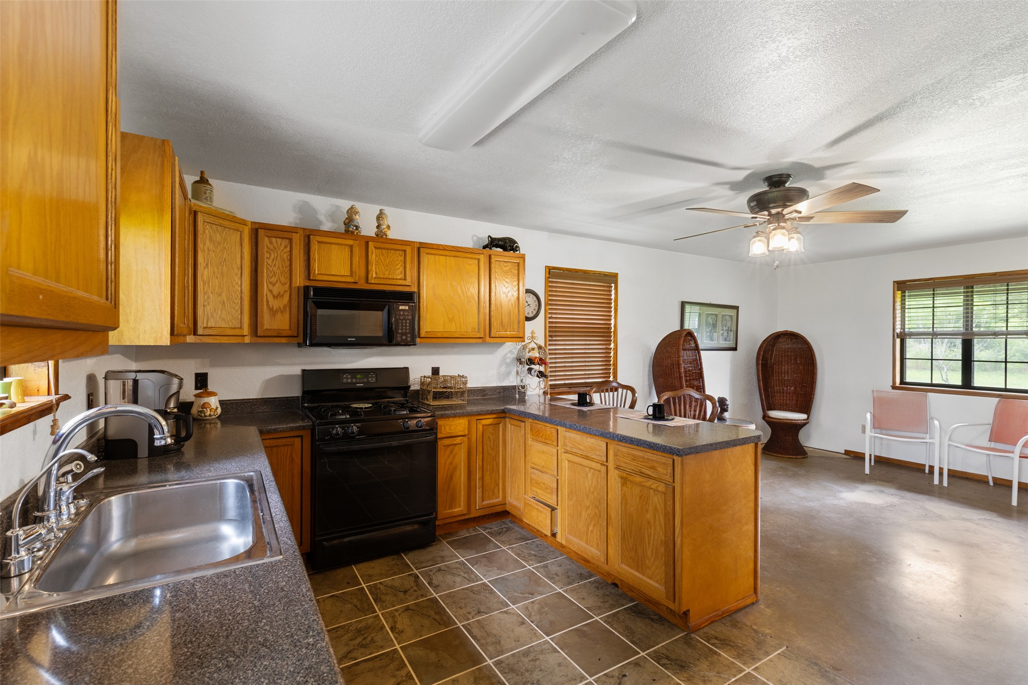 447 Pink Gladiola Broken Bow OK 74728
