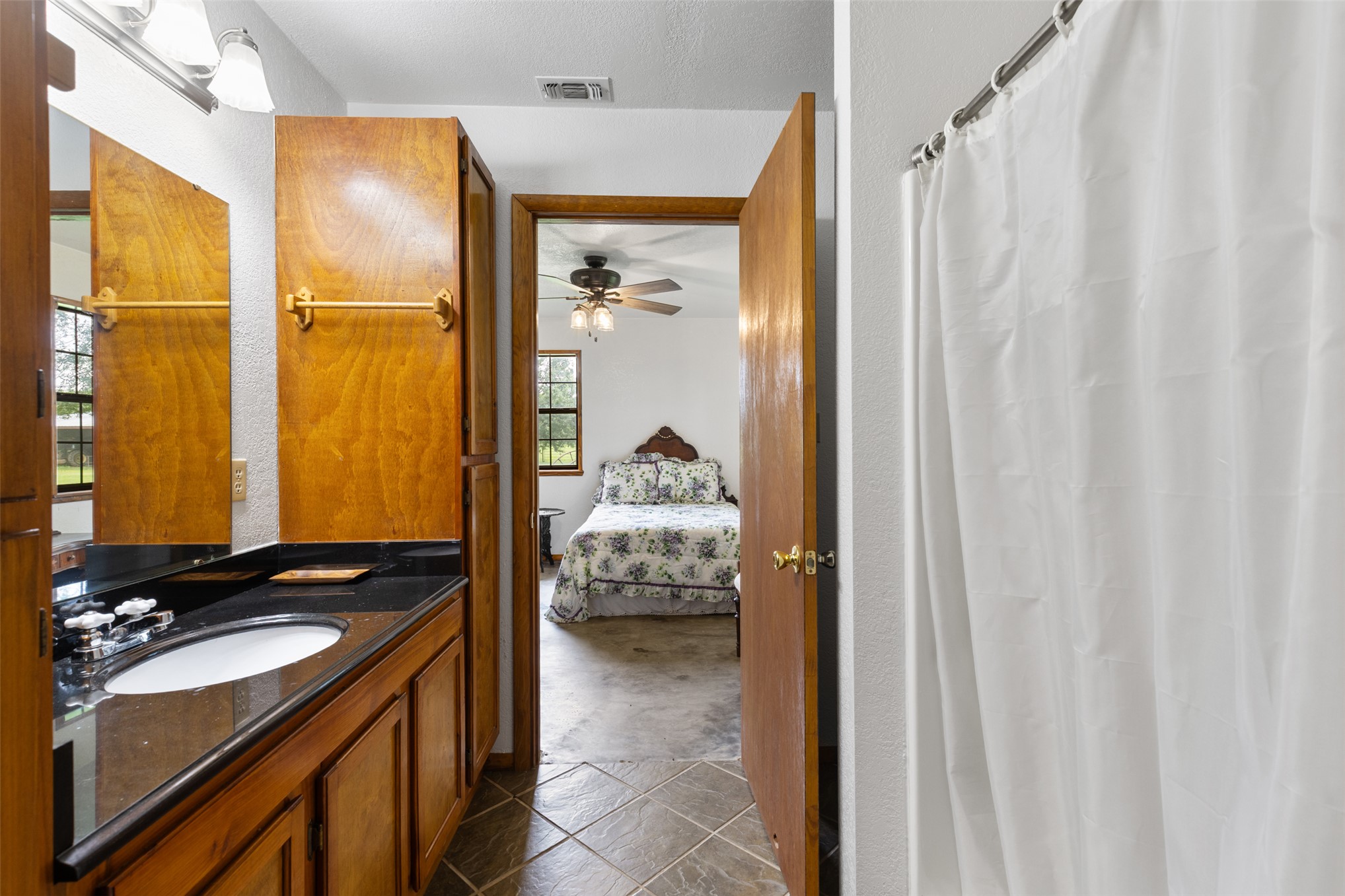 447 Pink Gladiola Broken Bow OK 74728