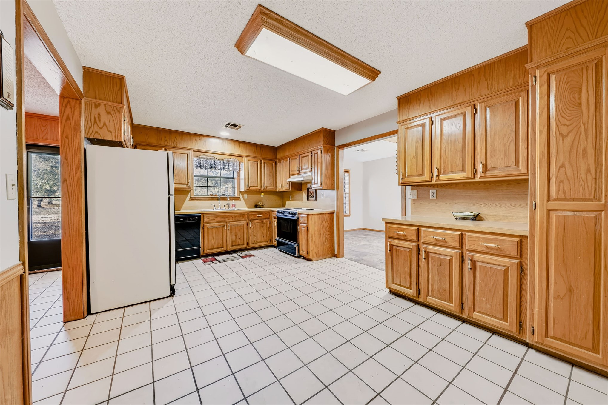465583 Highway 141 Gans OK 74936